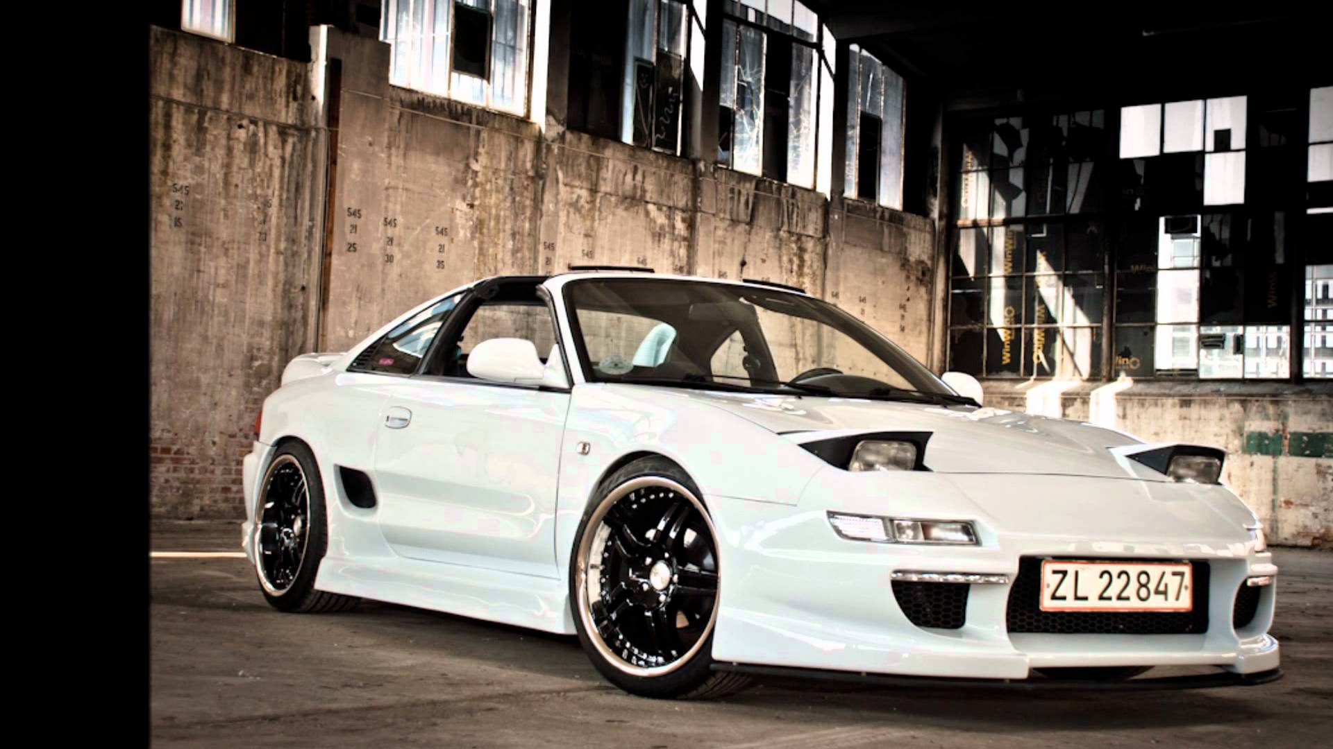 Toyota MR2 black’n white