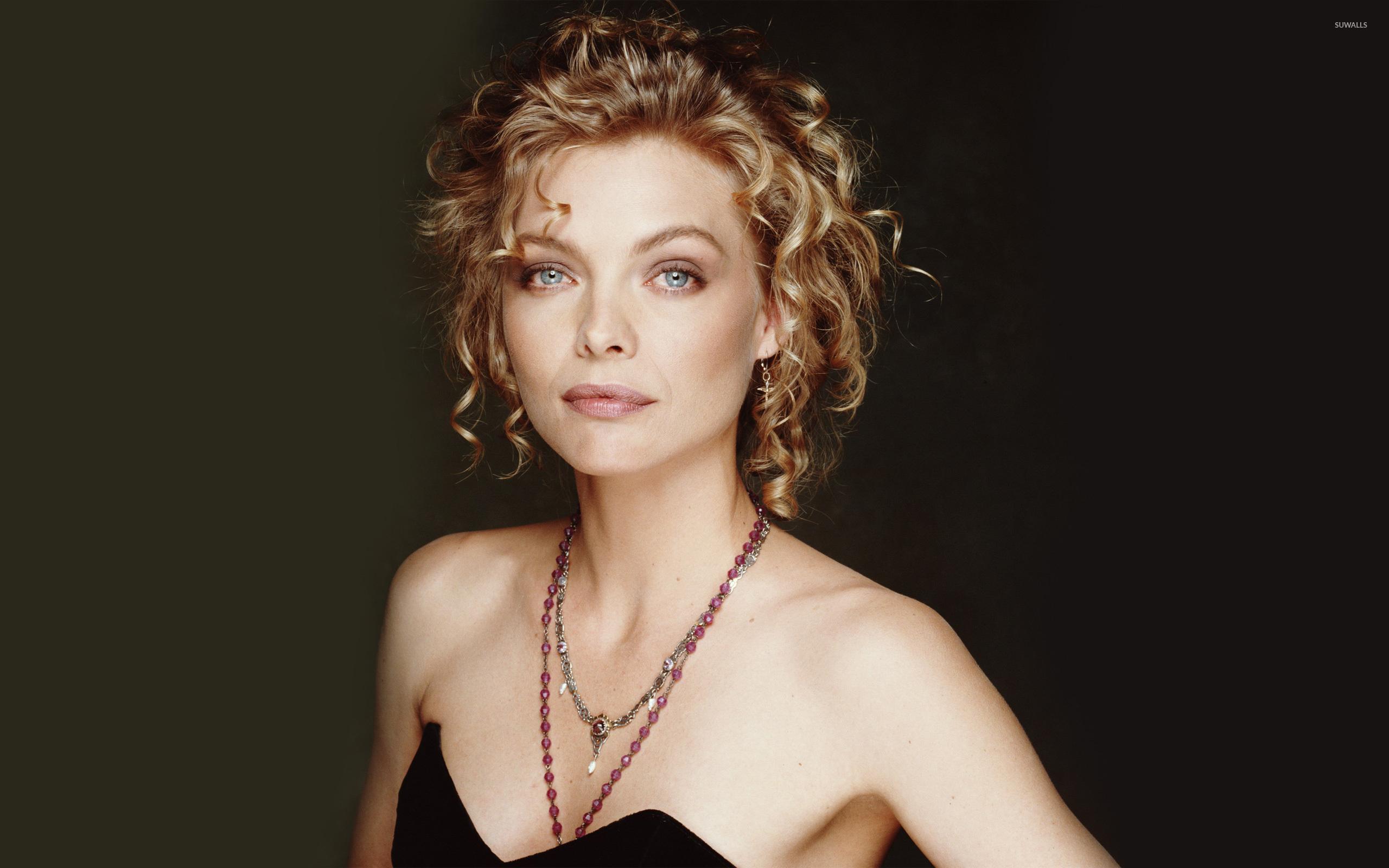 Michelle Pfeiffer wallpapers