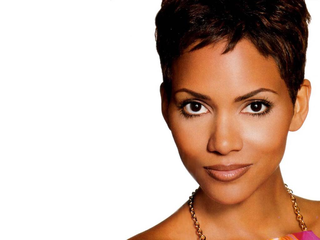 Halle Berry Wallpapers