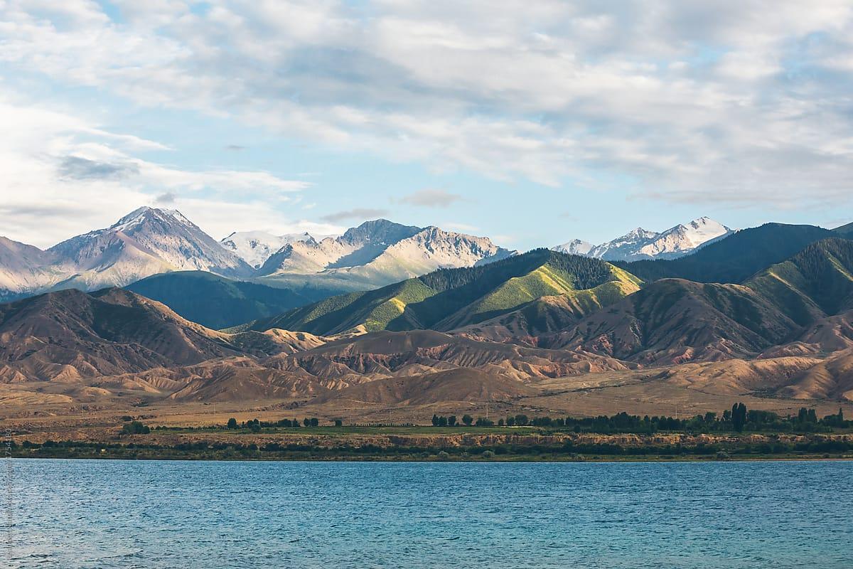 Issyk Kul Lake With Tien Shan Mountains In The Back, Kyrgyzstan