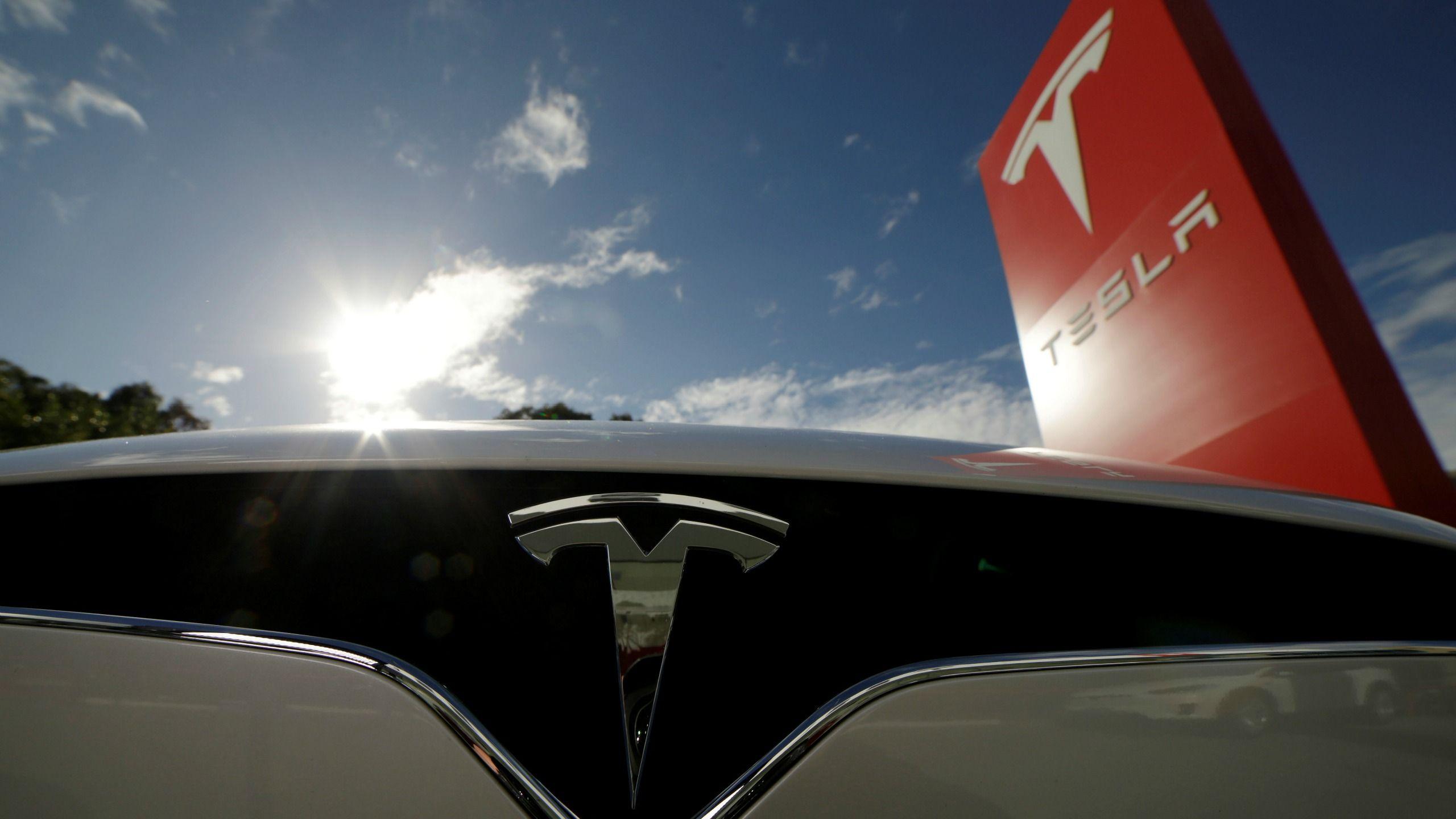 Report: Tesla Close to Testing Prototype for Self