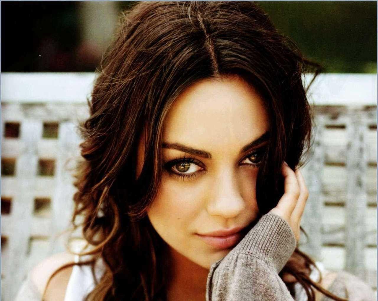 Mila Kunis Wallpapers