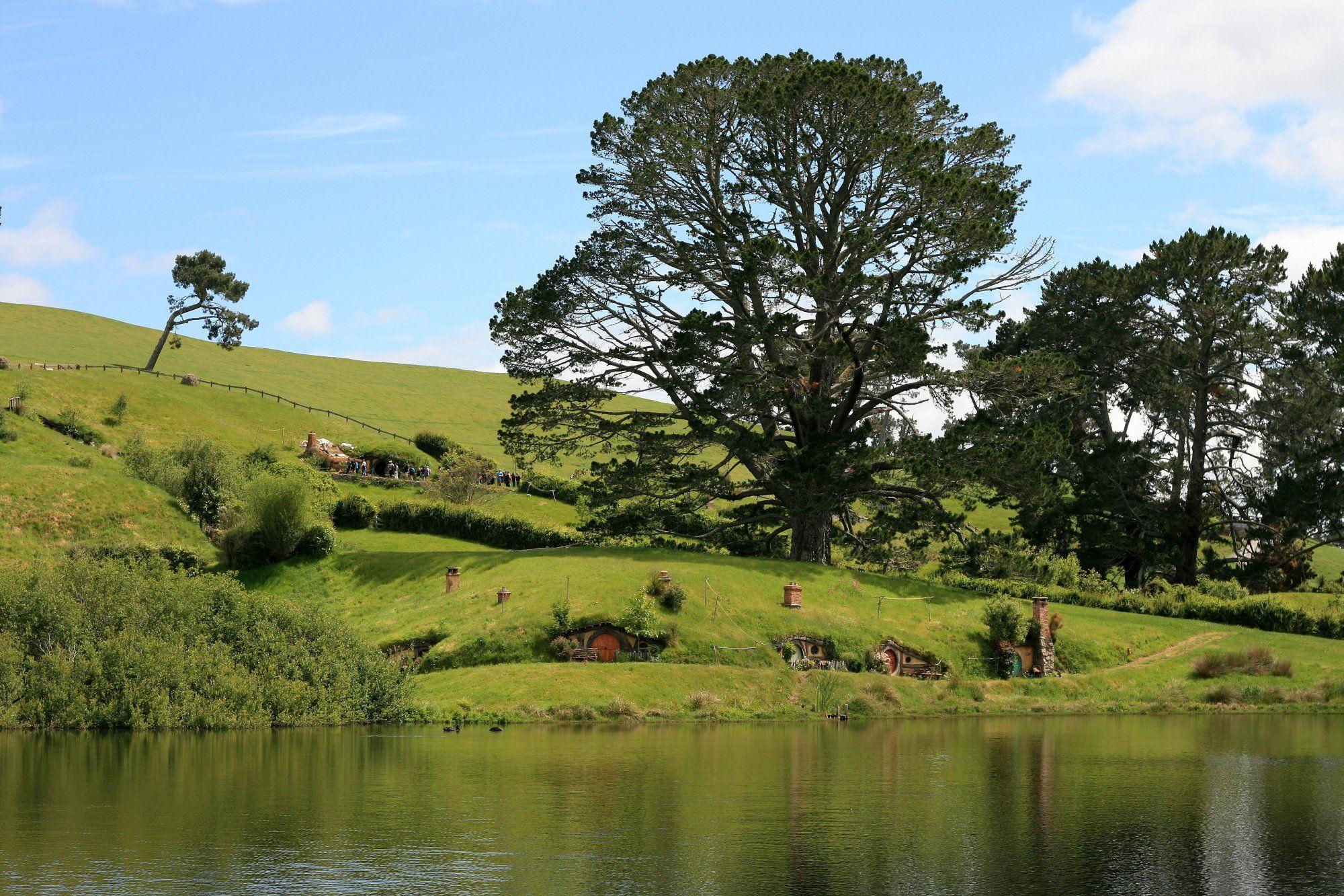 35 Hobbiton HD Wallpapers