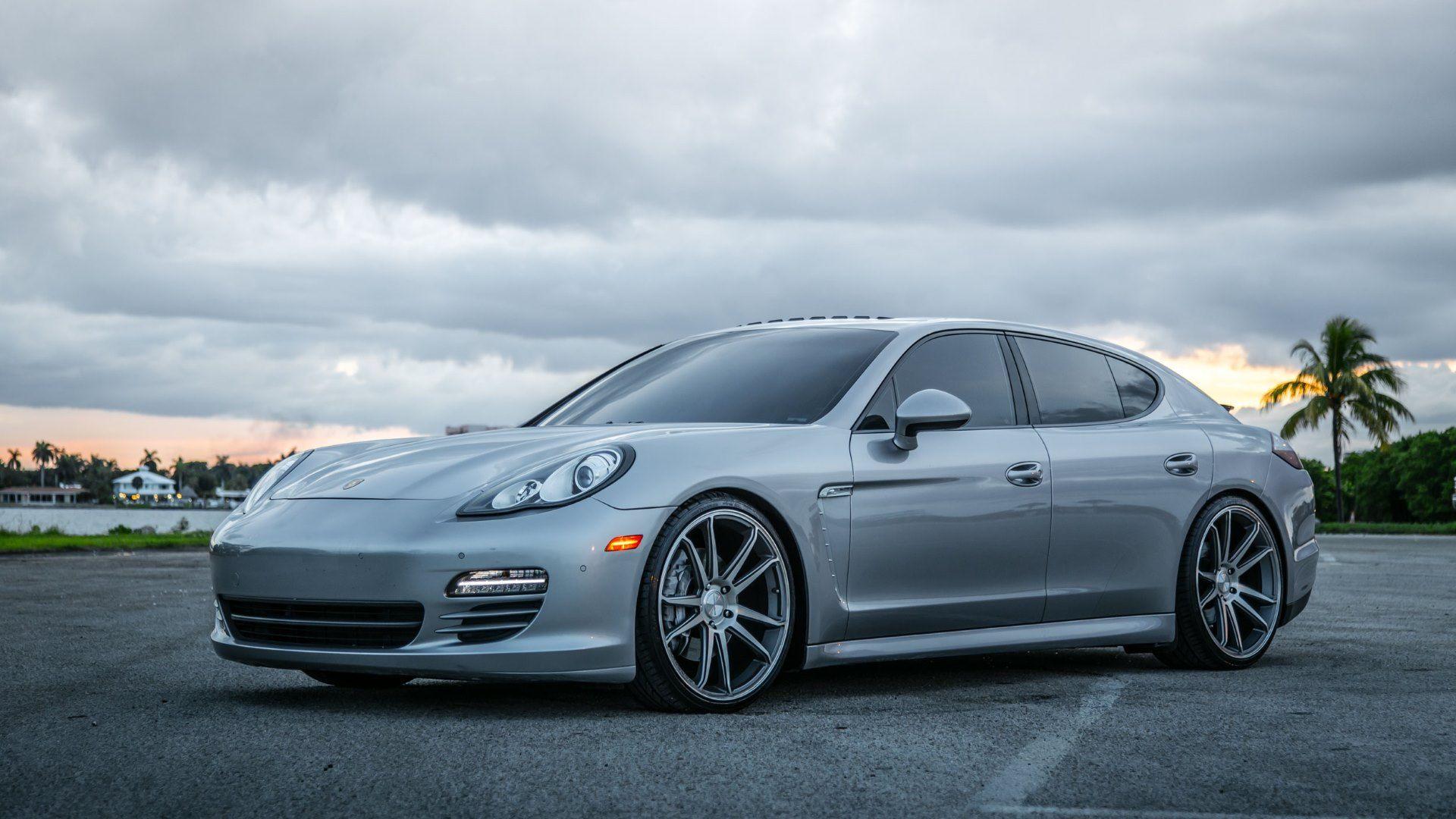 36 Porsche Panamera HD Wallpapers