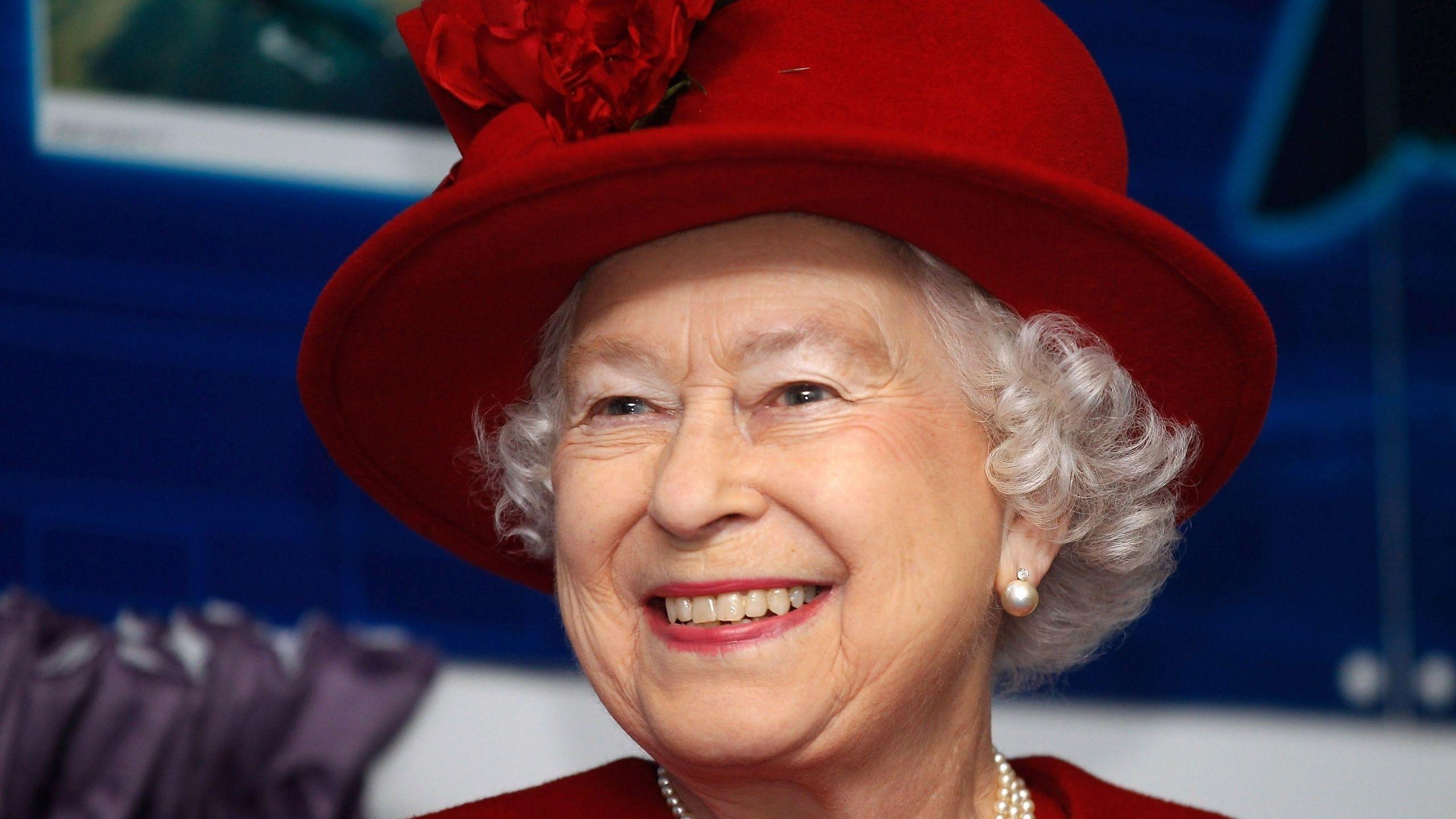 Elizabeth Ii, Red, Hat, Elizabeth 2, Queen, British