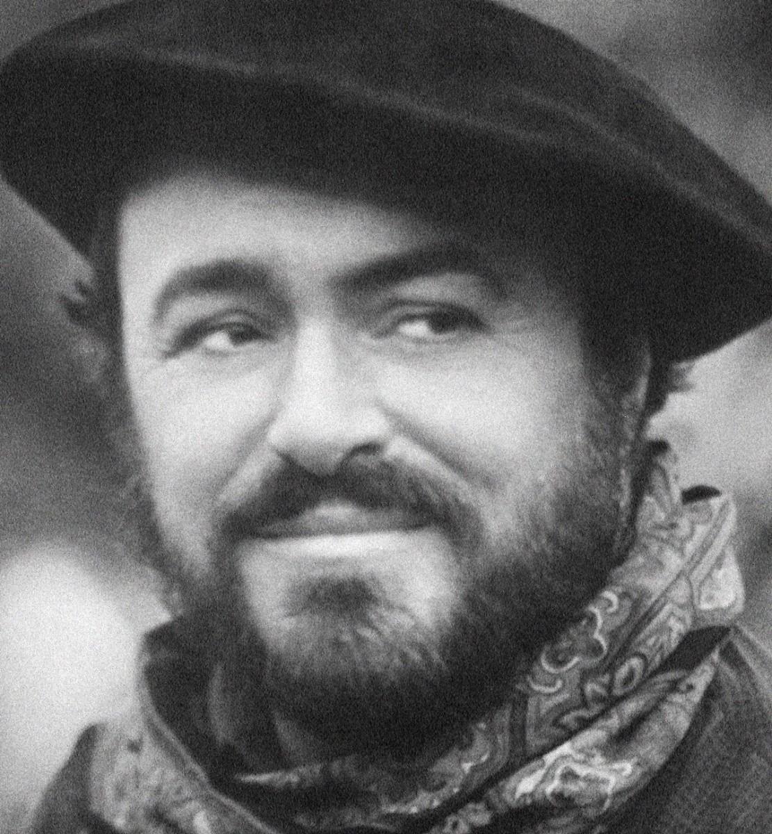 Luciano Pavarotti photo 2 of 7 pics, wallpapers