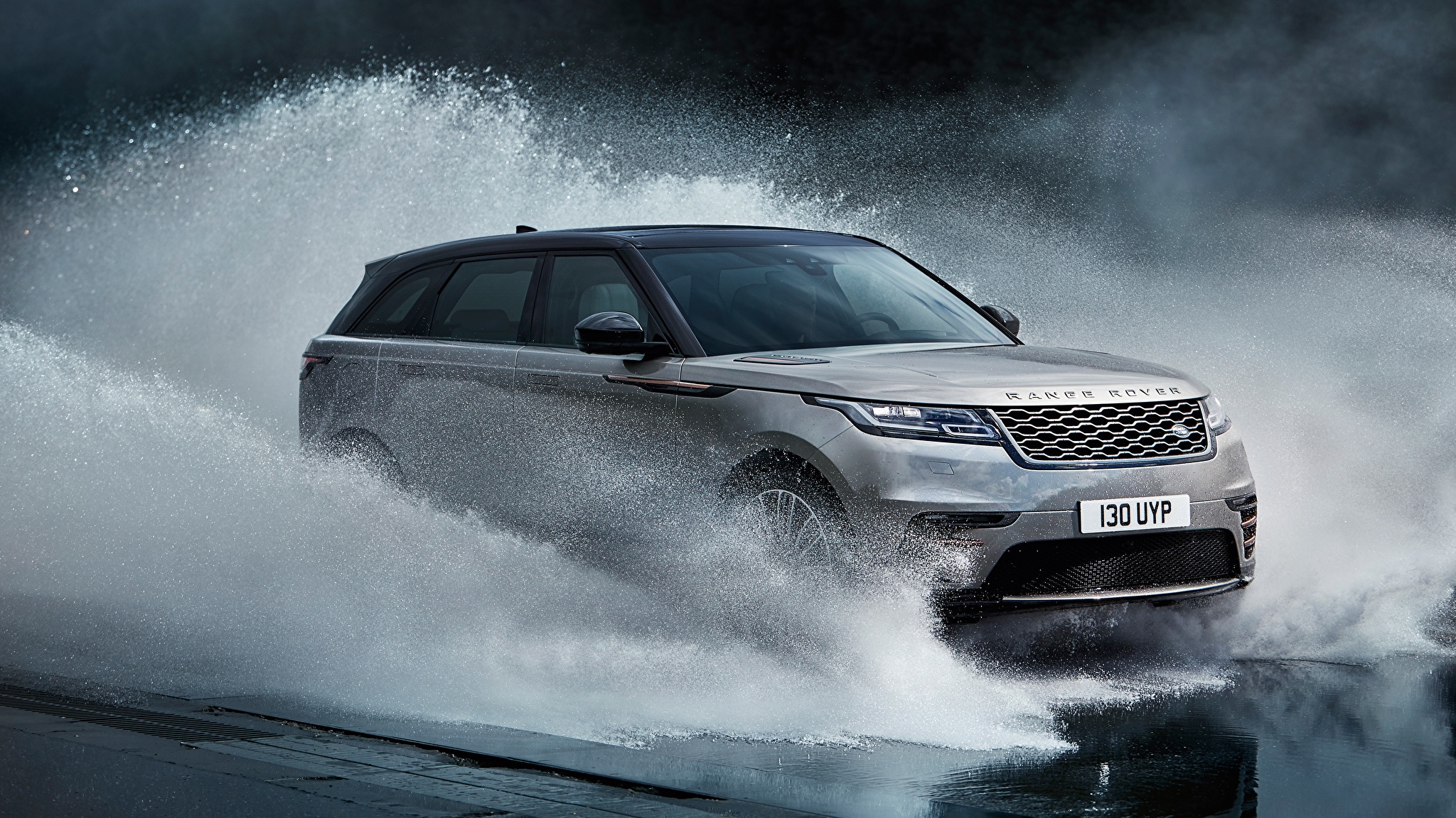 Wallpapers Land Rover 2017, Velar Silver color Spray Cars