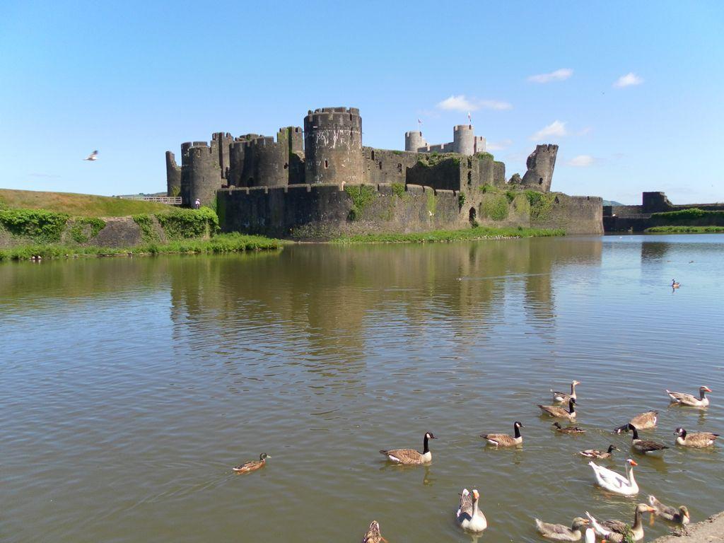 Cardiff Castle Tourist Attraction Wallpapers