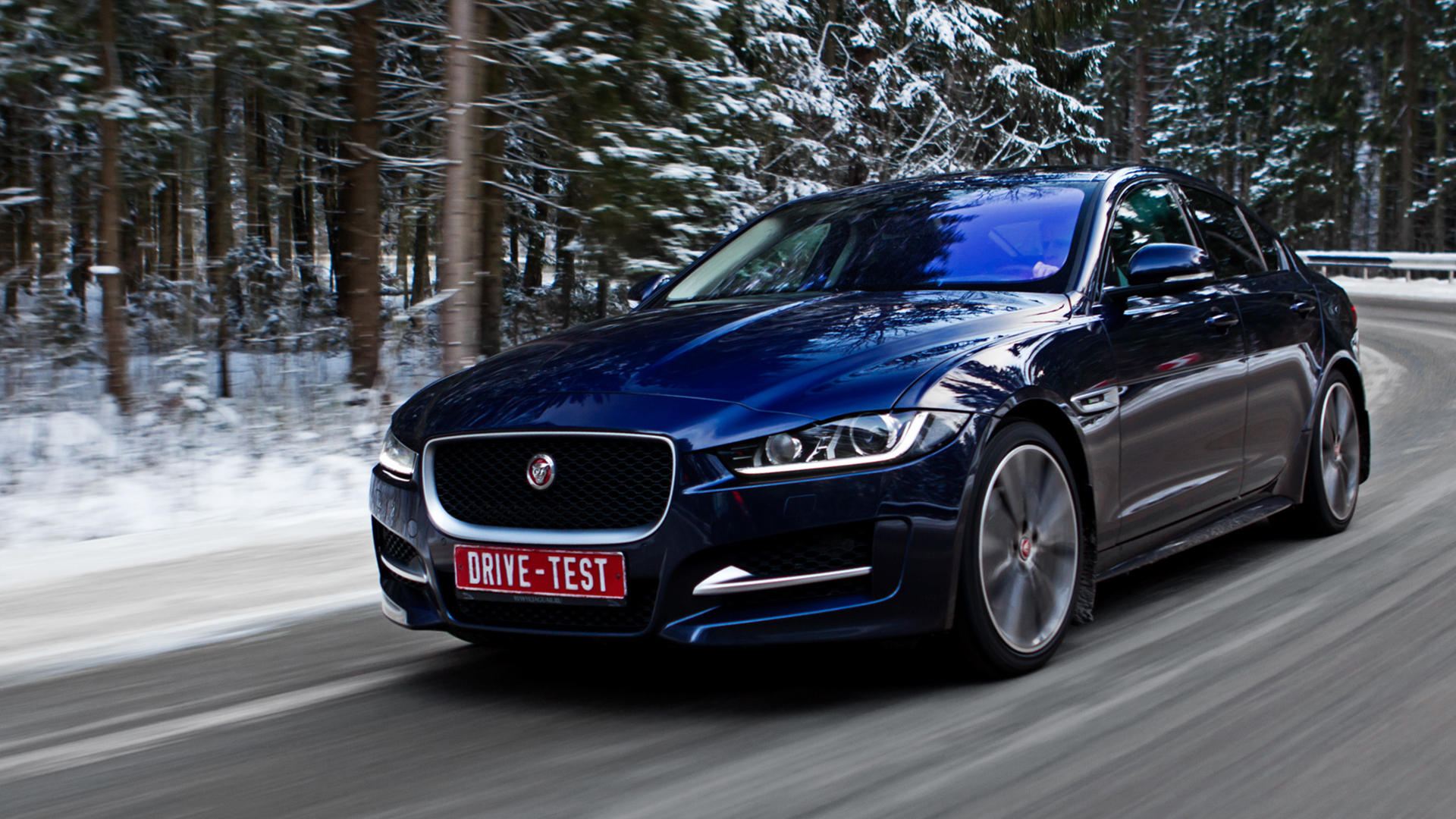 2019 Jaguar XE Wallpapers HD Desktop