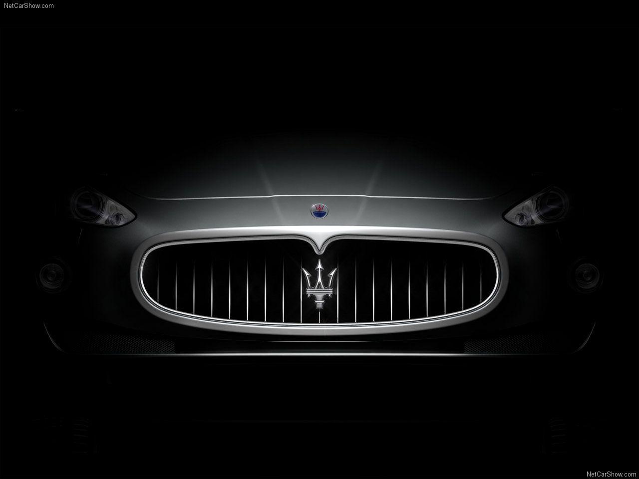 Maserati Logo in Grill Wallpapers HD Desktop