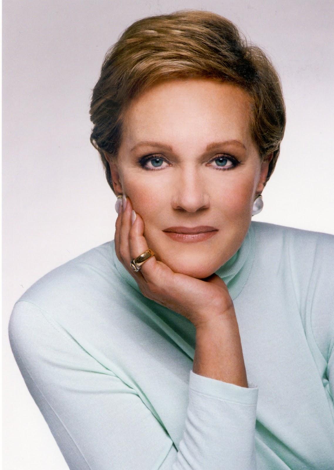 Julie Andrews wallpapers ~ Hollywood