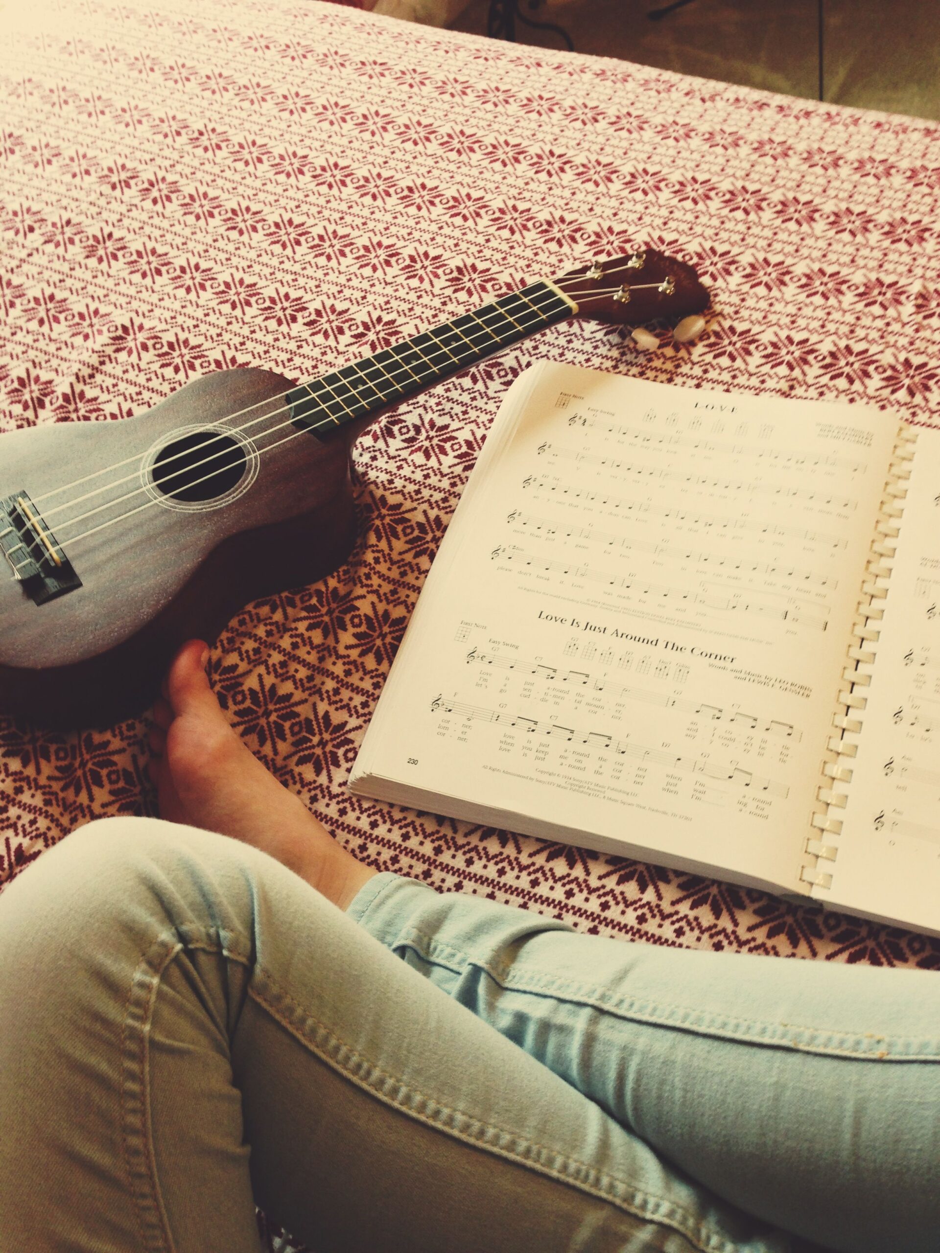 ukulele. …