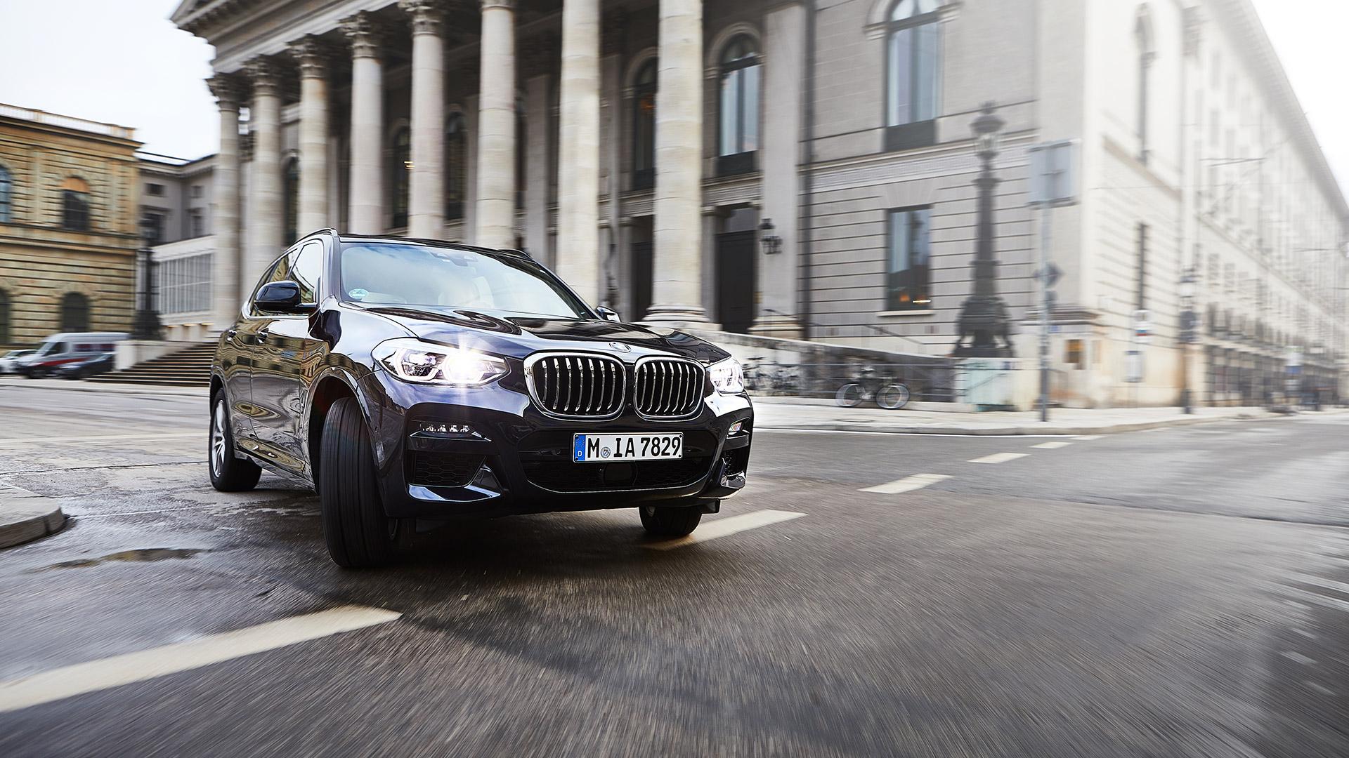 World premiere: the BMW X3 xDrive30e