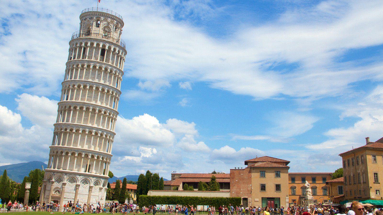 Leaning Tower of Pisa at Night Wallpapers