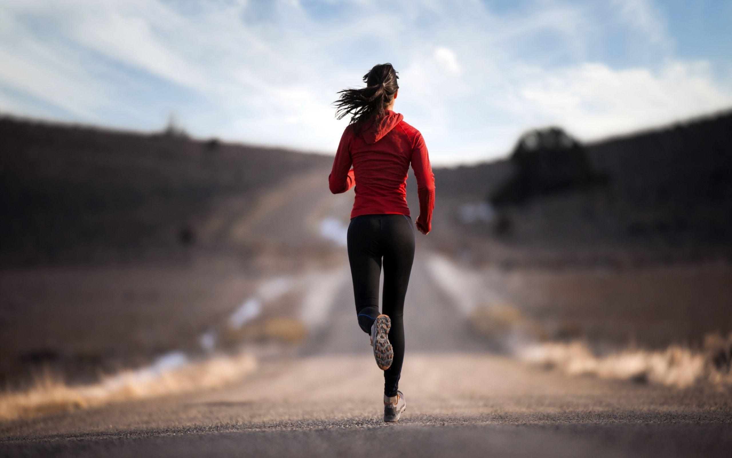 Girl Running Beautiful Wallpapers