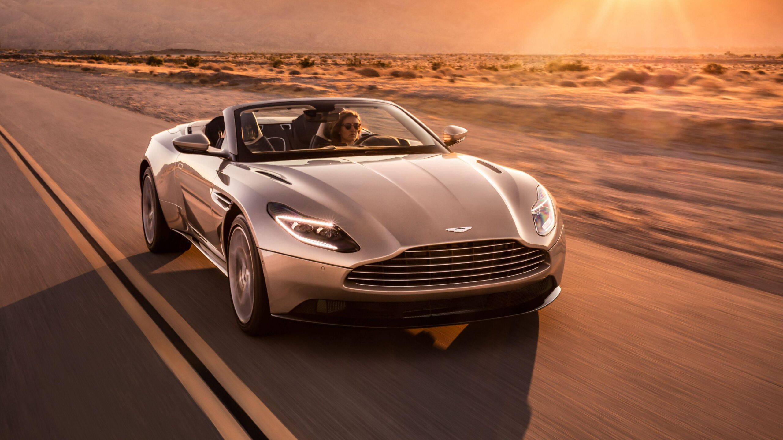 2018 Aston Martin DB11 Volante 4K Wallpapers