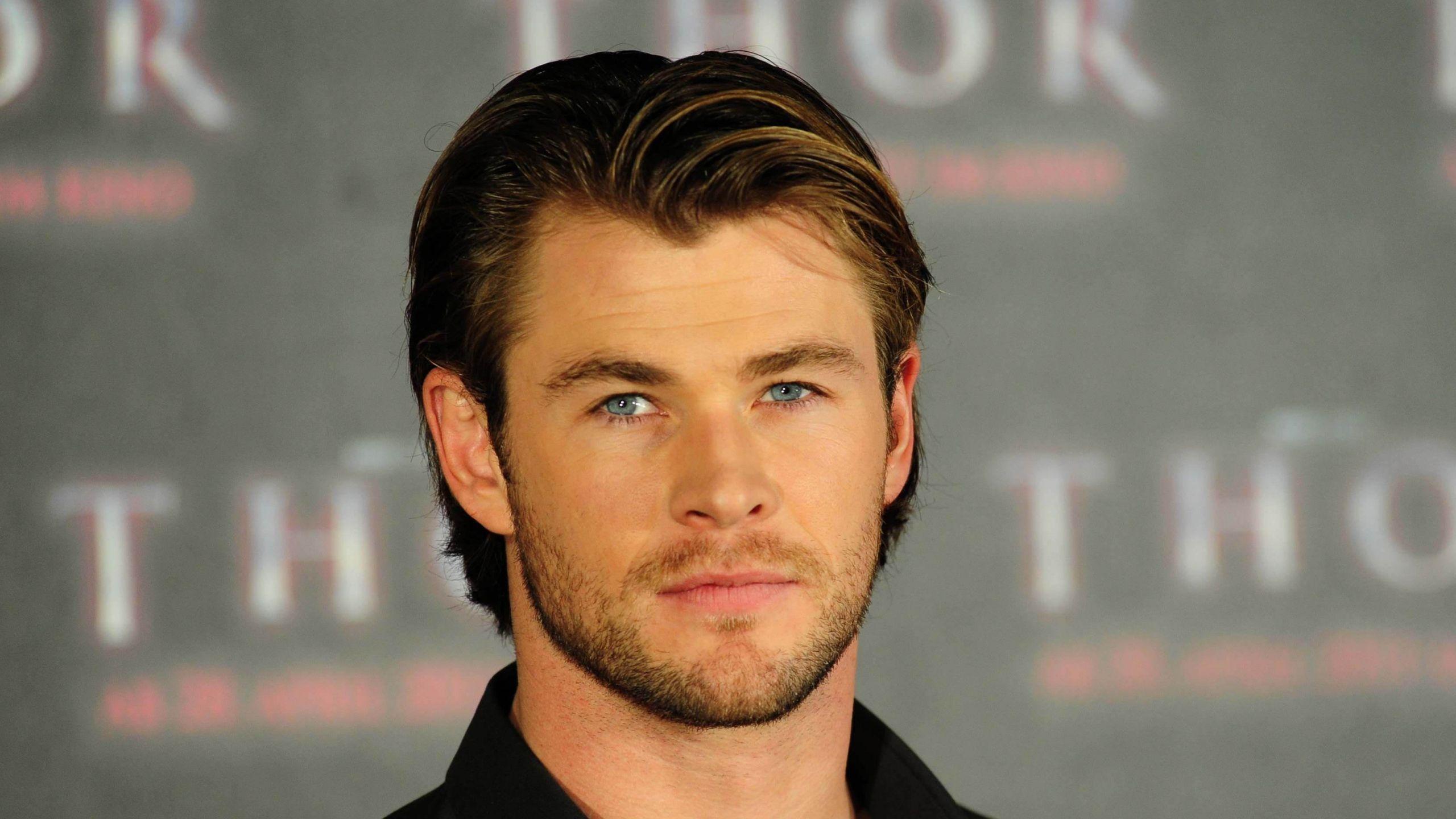 Chris Hemsworth HD Wallpapers Free Downloads