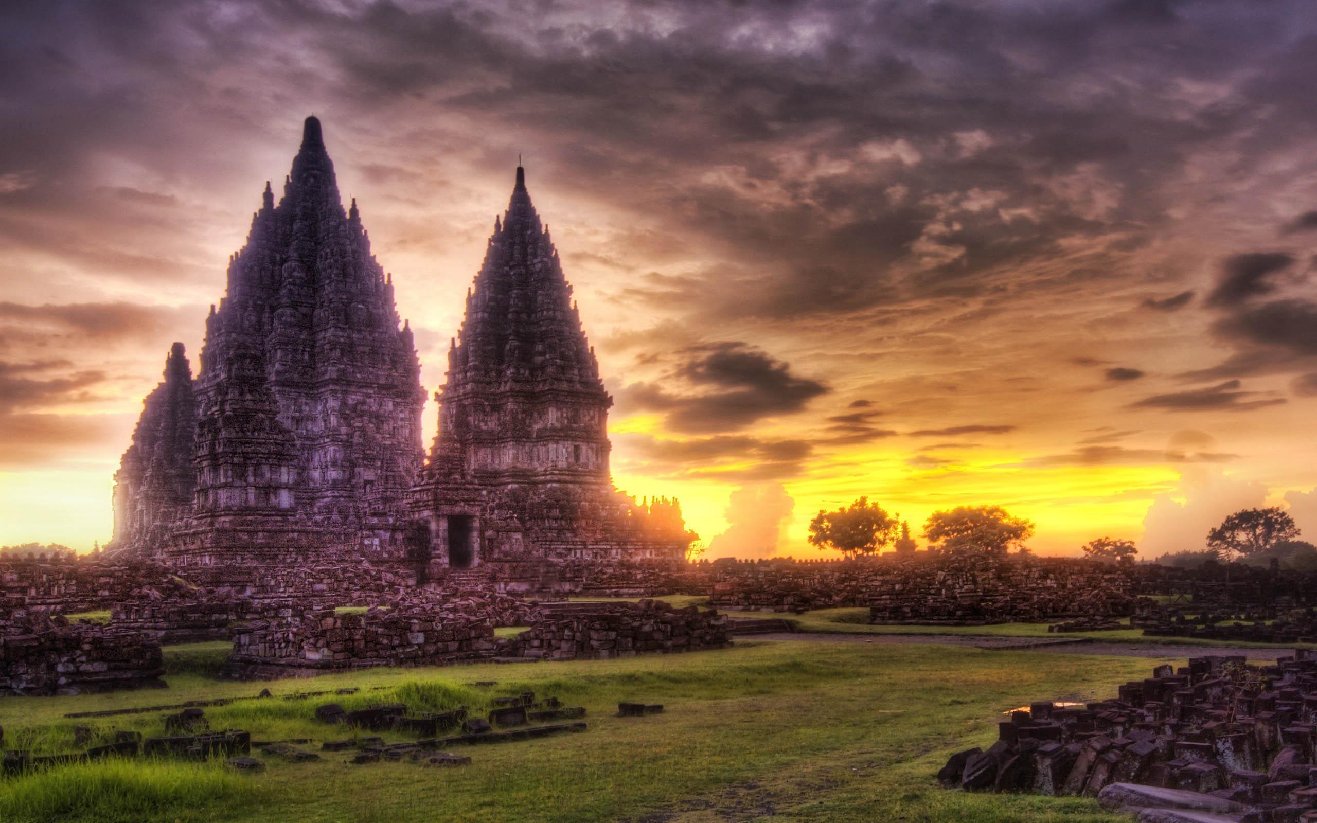 Group of Borobudur Temple Wallpapers