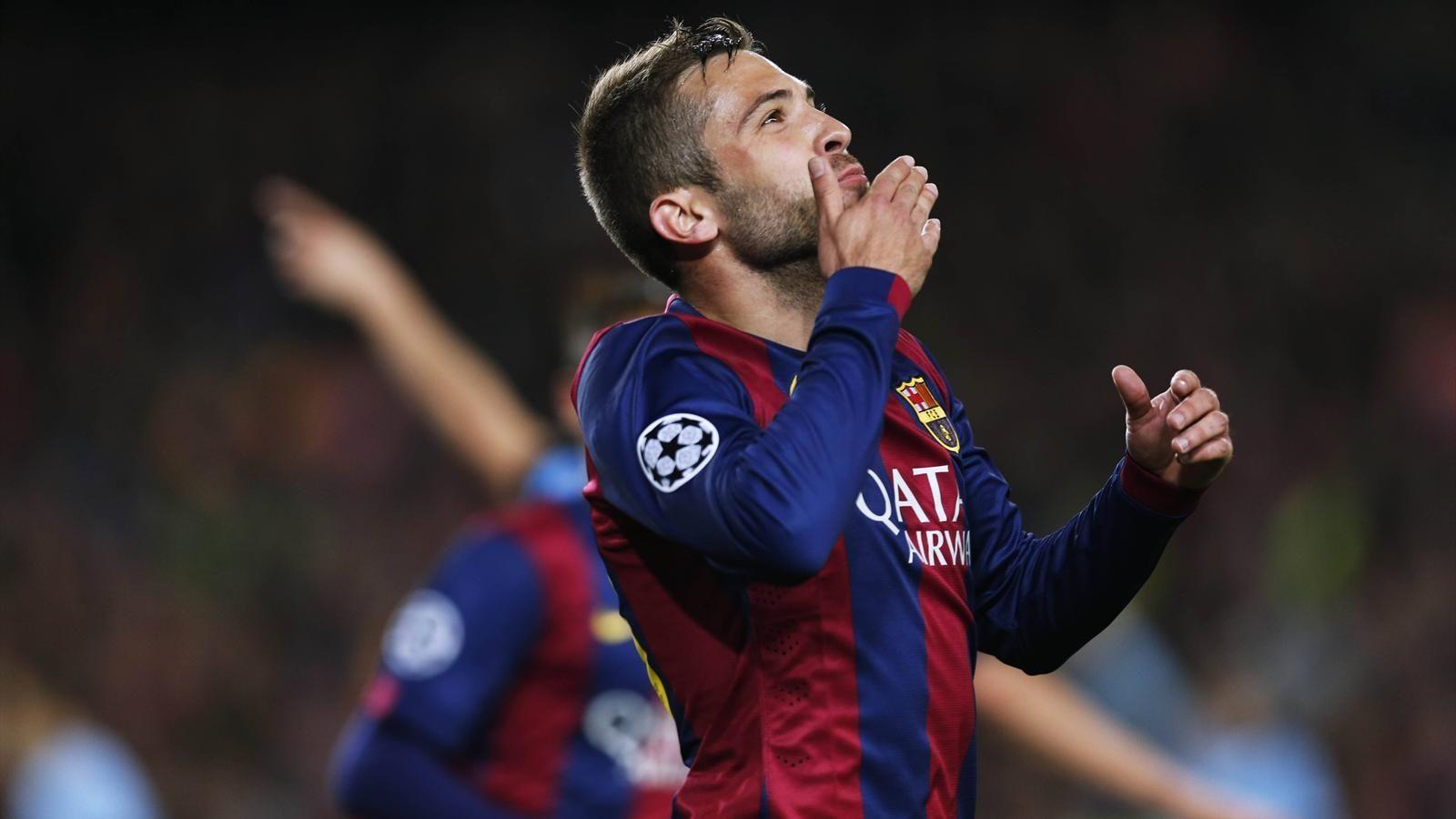 Jordi Alba extends Barcelona deal until 2020