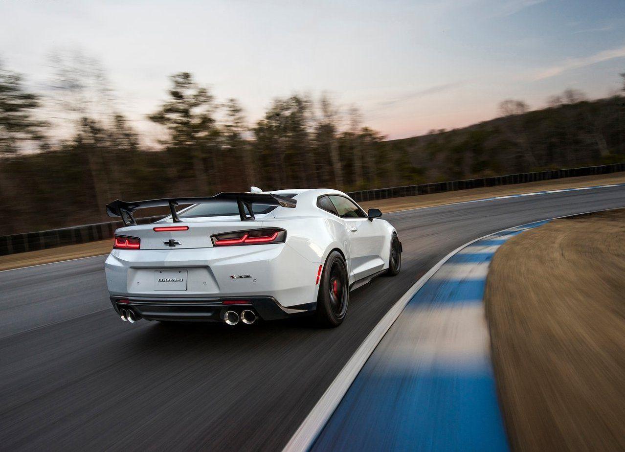 2019 Chevrolet Camaro ZL1 1LE Wallpapers Desktop 4K