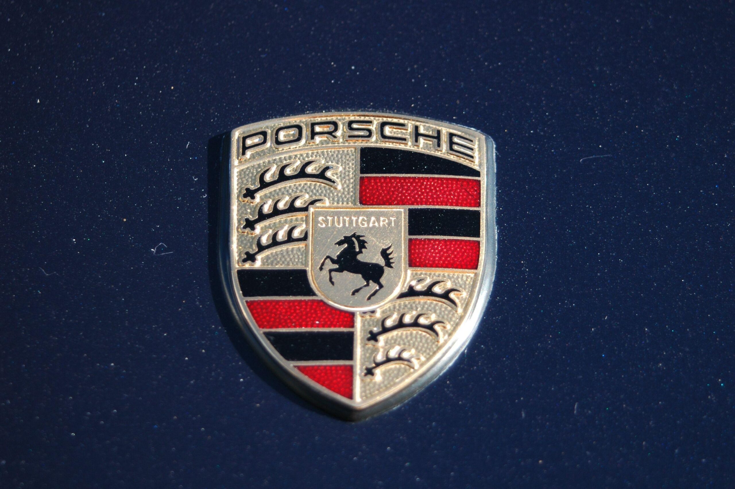 P Porsche Emblem HD 1080p