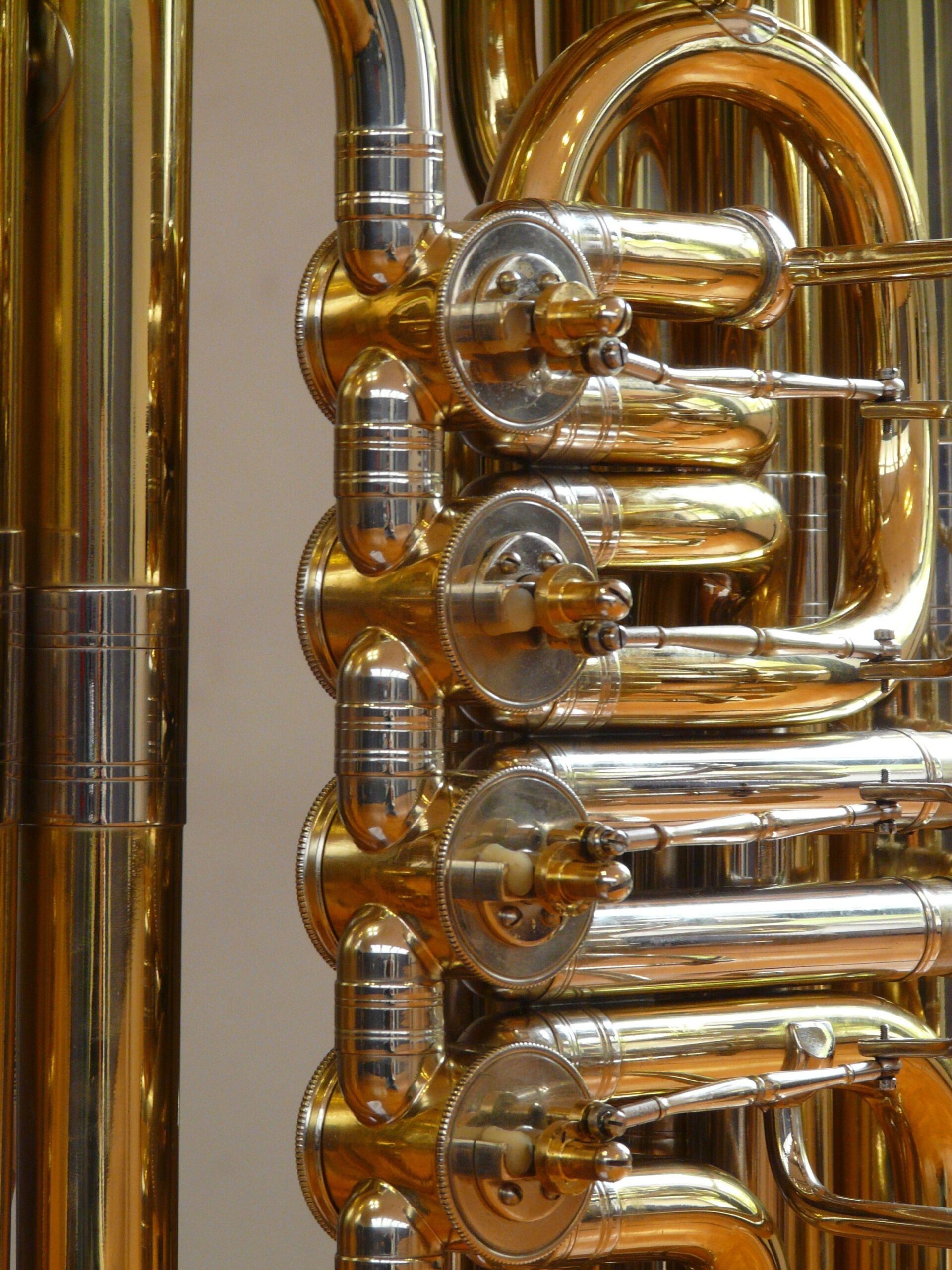 21 royalty free tuba image, minimum size:2k