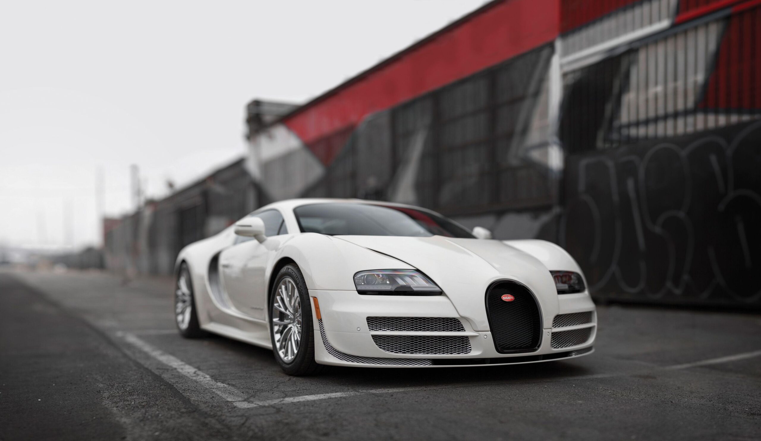 Bugatti Veyron 16.4 Super Sport wallpapers