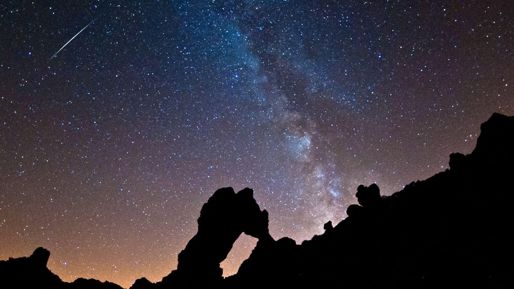 Wallpapers For > Perseid Meteor Shower Wallpapers