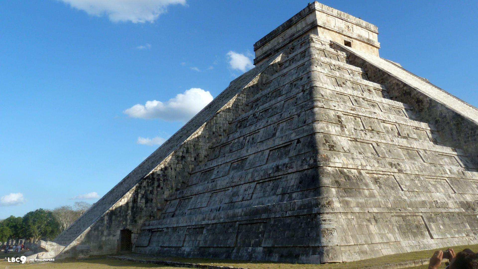 el castillo chichen itza wallpapers 2/7