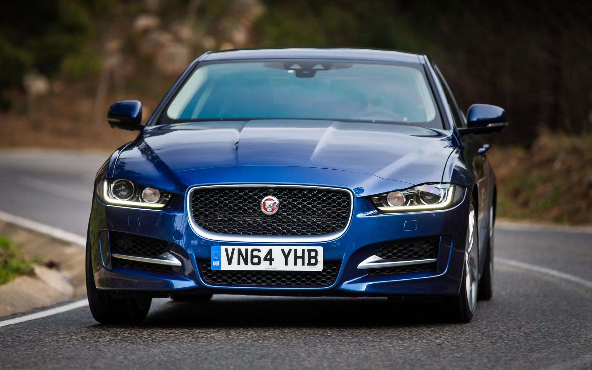 2015 Jaguar XE R