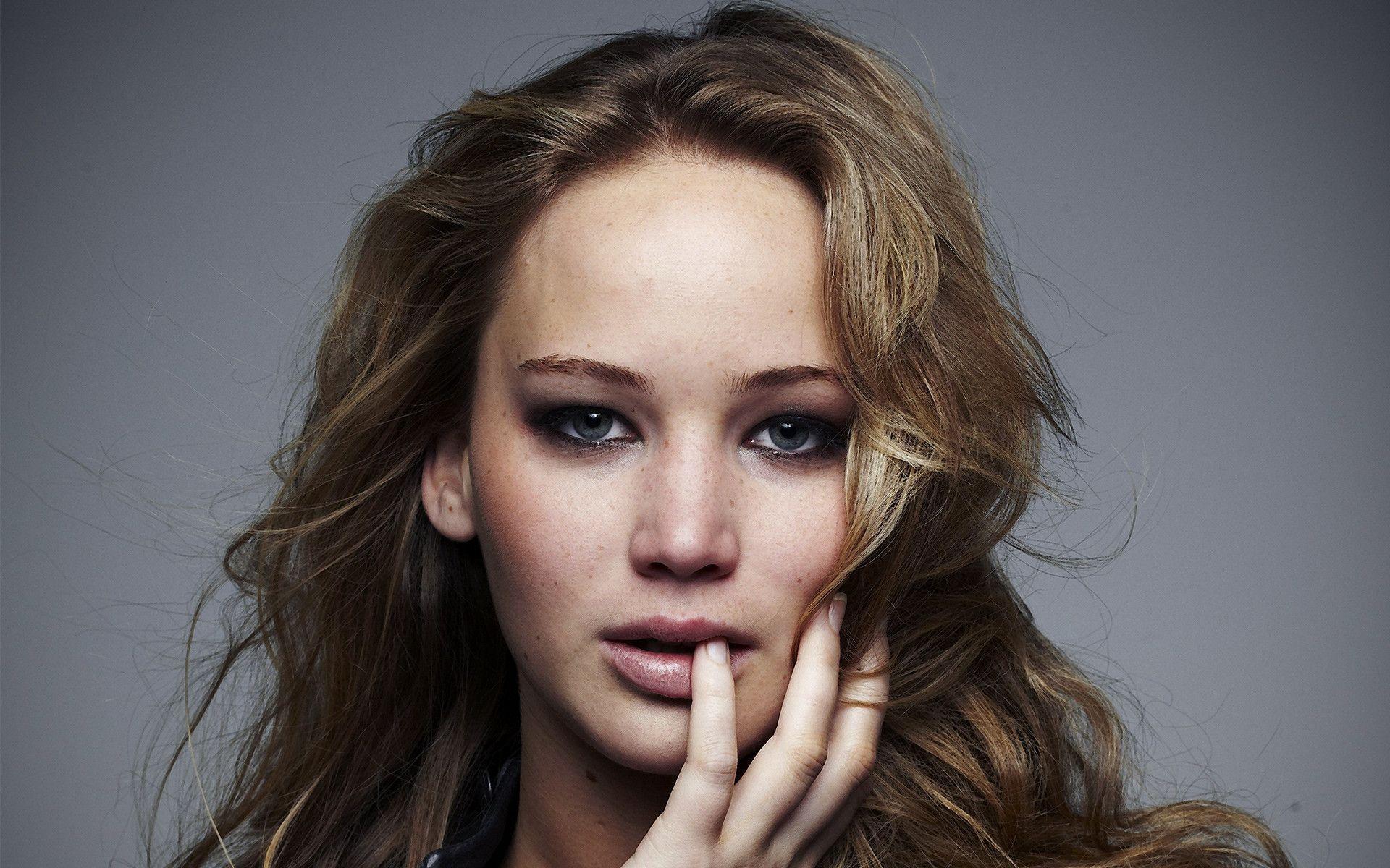 Jennifer Lawrence Wallpapers 39245 in Celebrities F