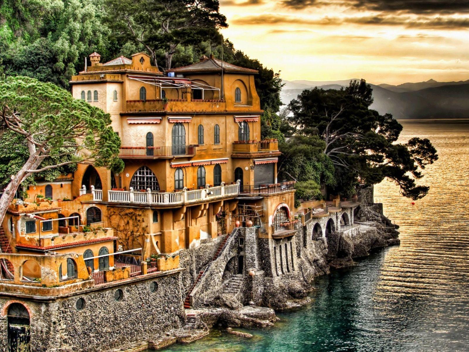 Old house in Genoa, Italy wallpapers and image