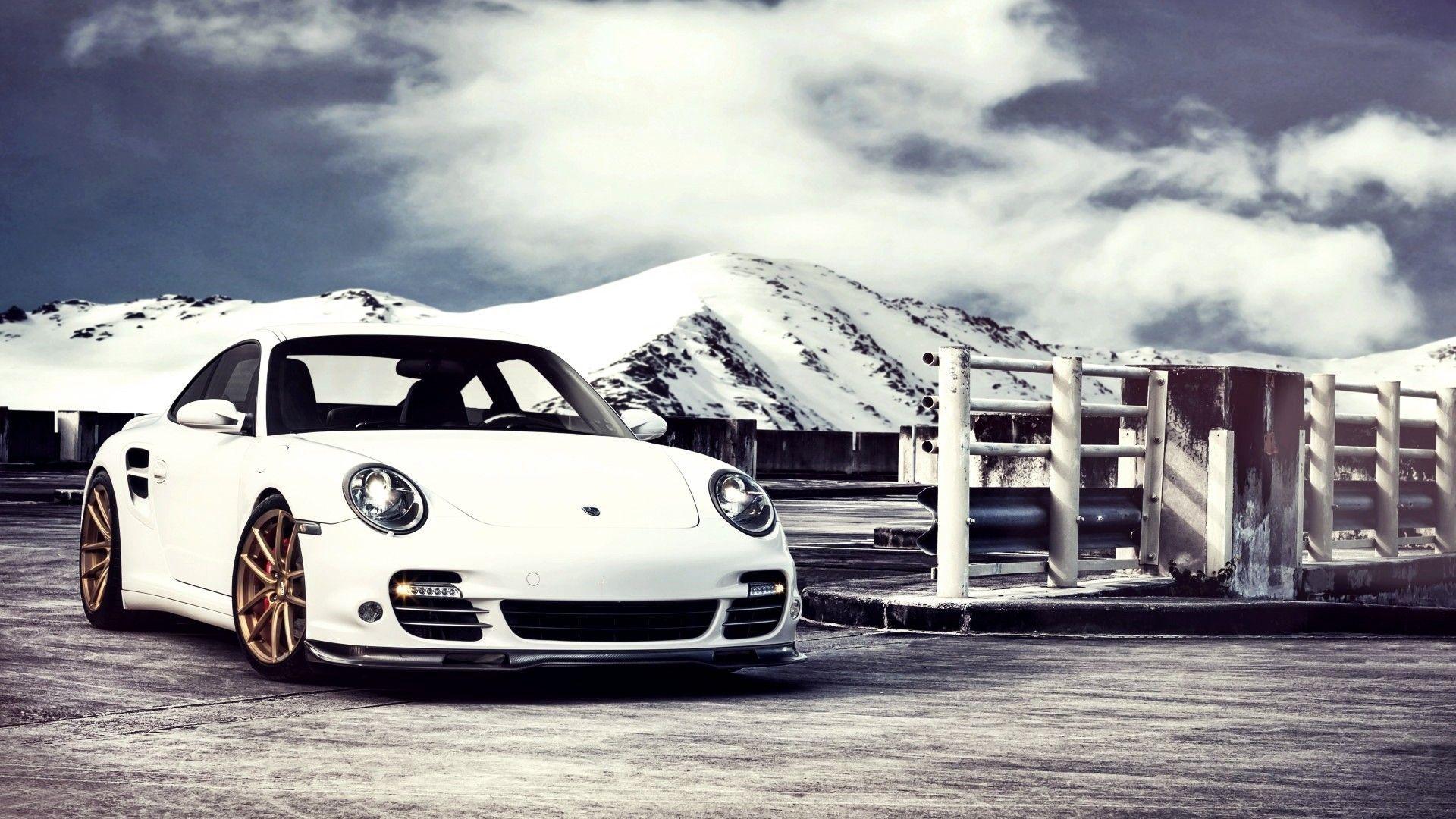 15 Excellent HD Porsche Wallpapers