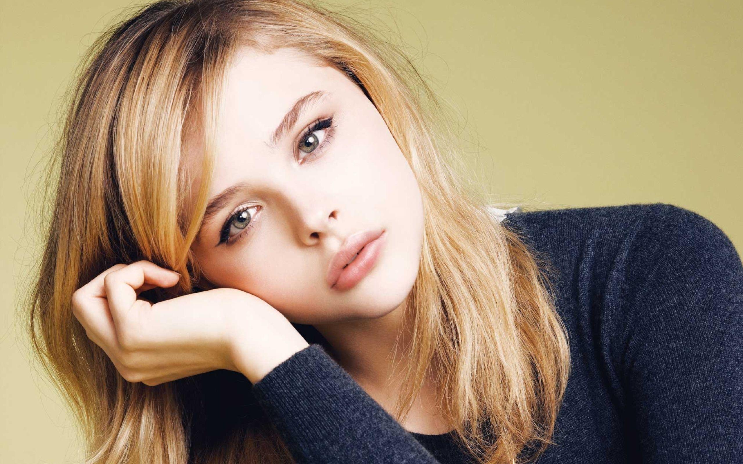 Chloe Grace Moretz Face Wallpaper Backgrounds 63214