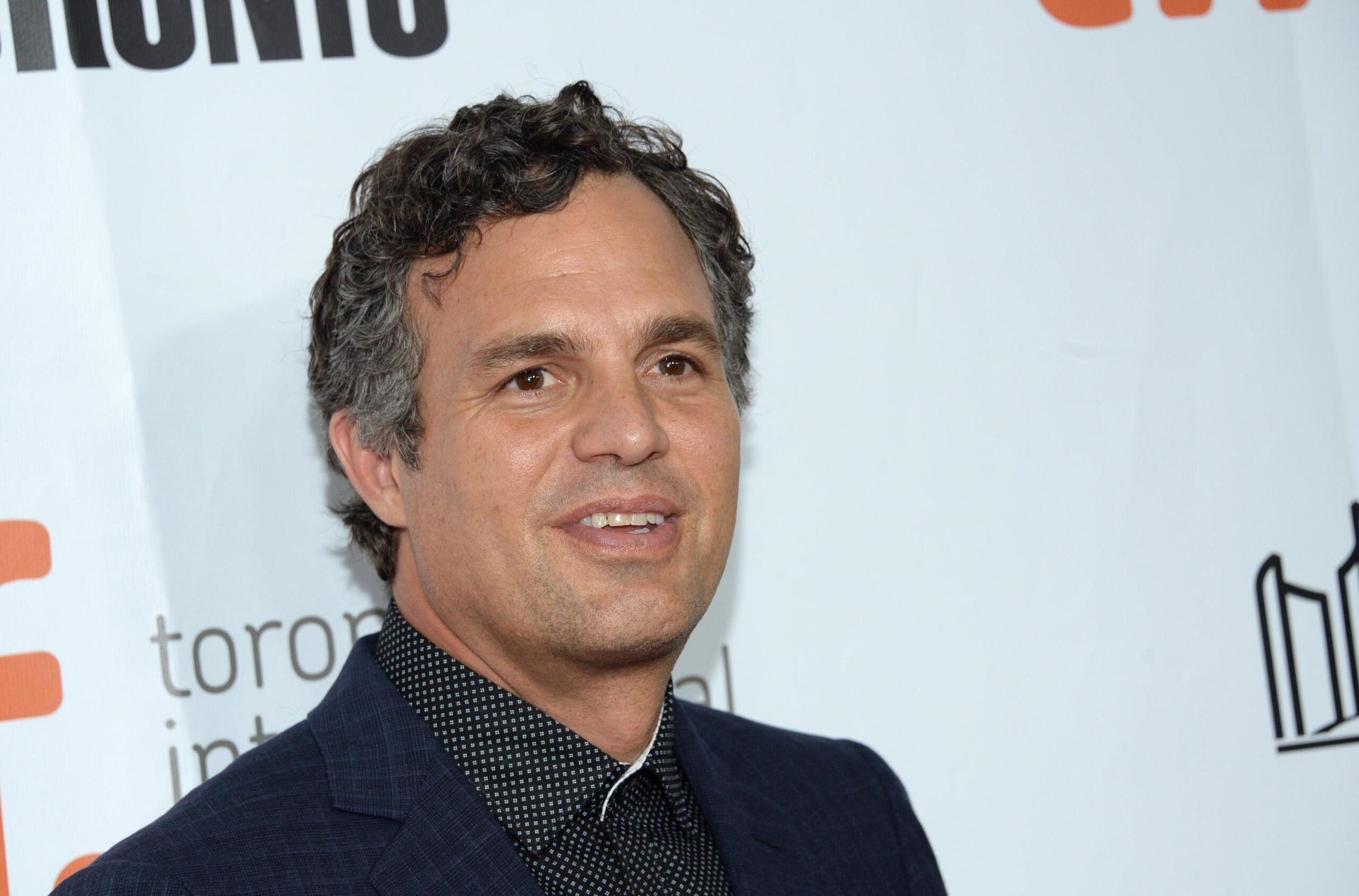 Mark Ruffalo cute hd wallpapers