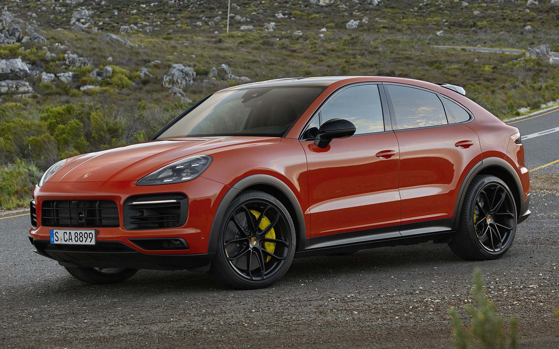 2019 Porsche Cayenne Coupe SportDesign Package