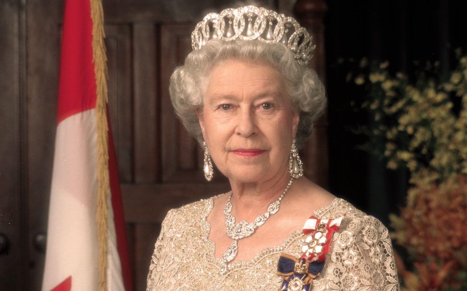 18 Queen Elizabeth II HD Wallpapers