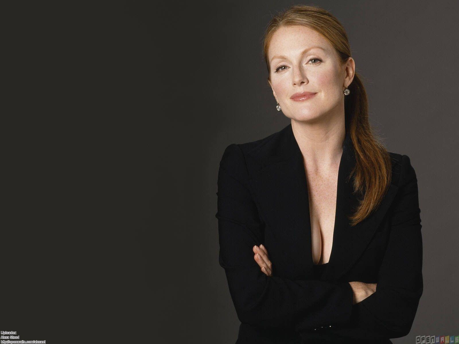 Julianne moore wallpapers