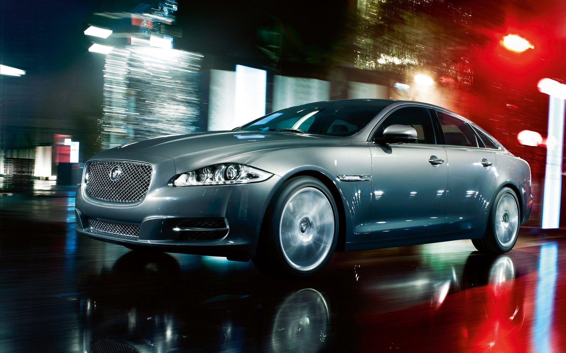 2016 Jaguar XF Wallpapers