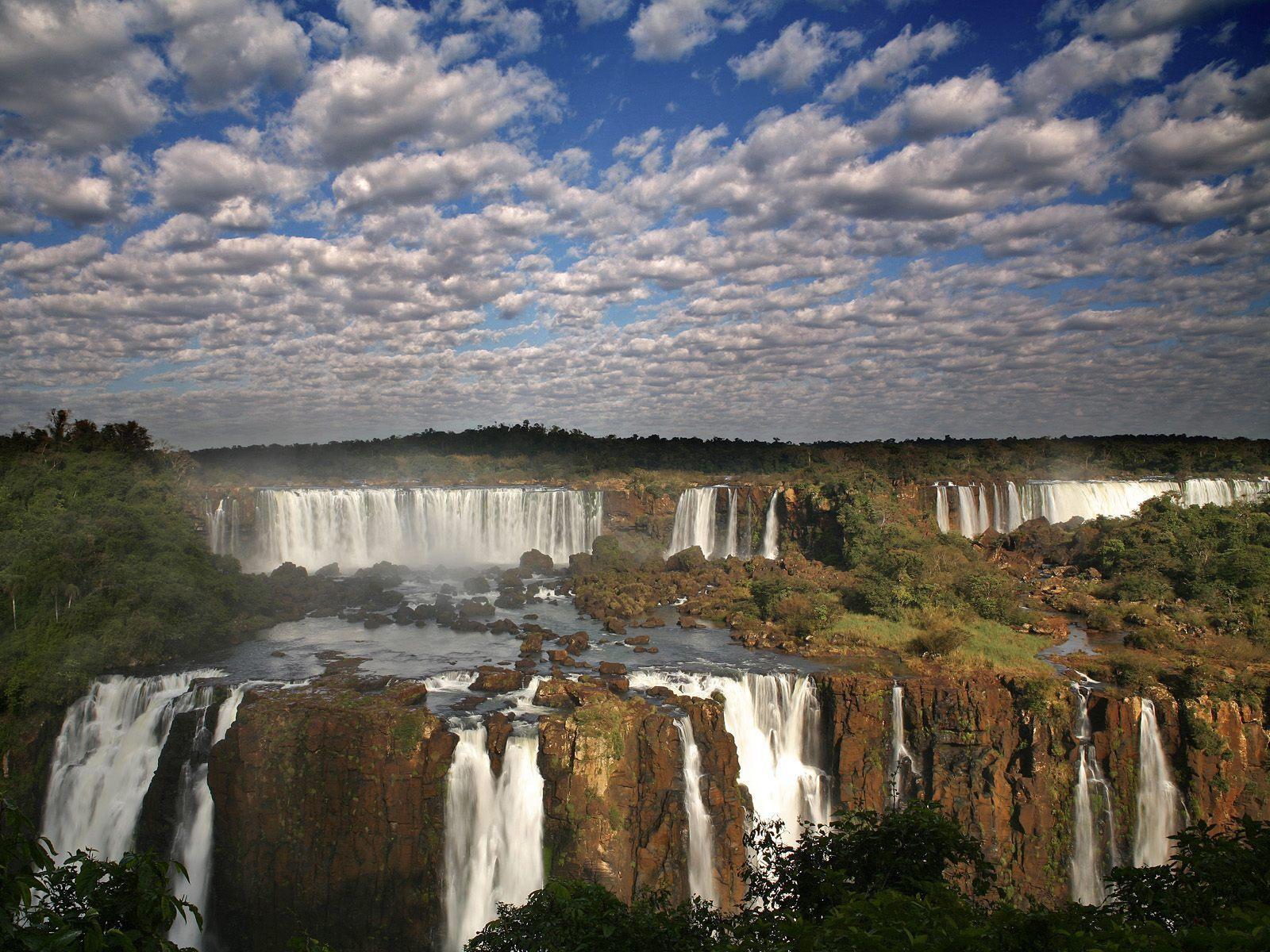 Iguazu Falls desktop wallpapers