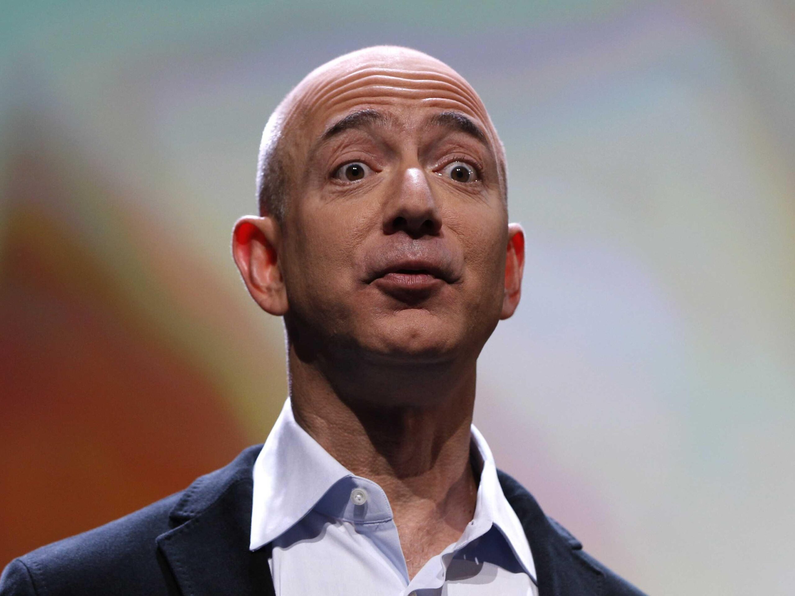 Jeff Bezos Wants Readers To Pay