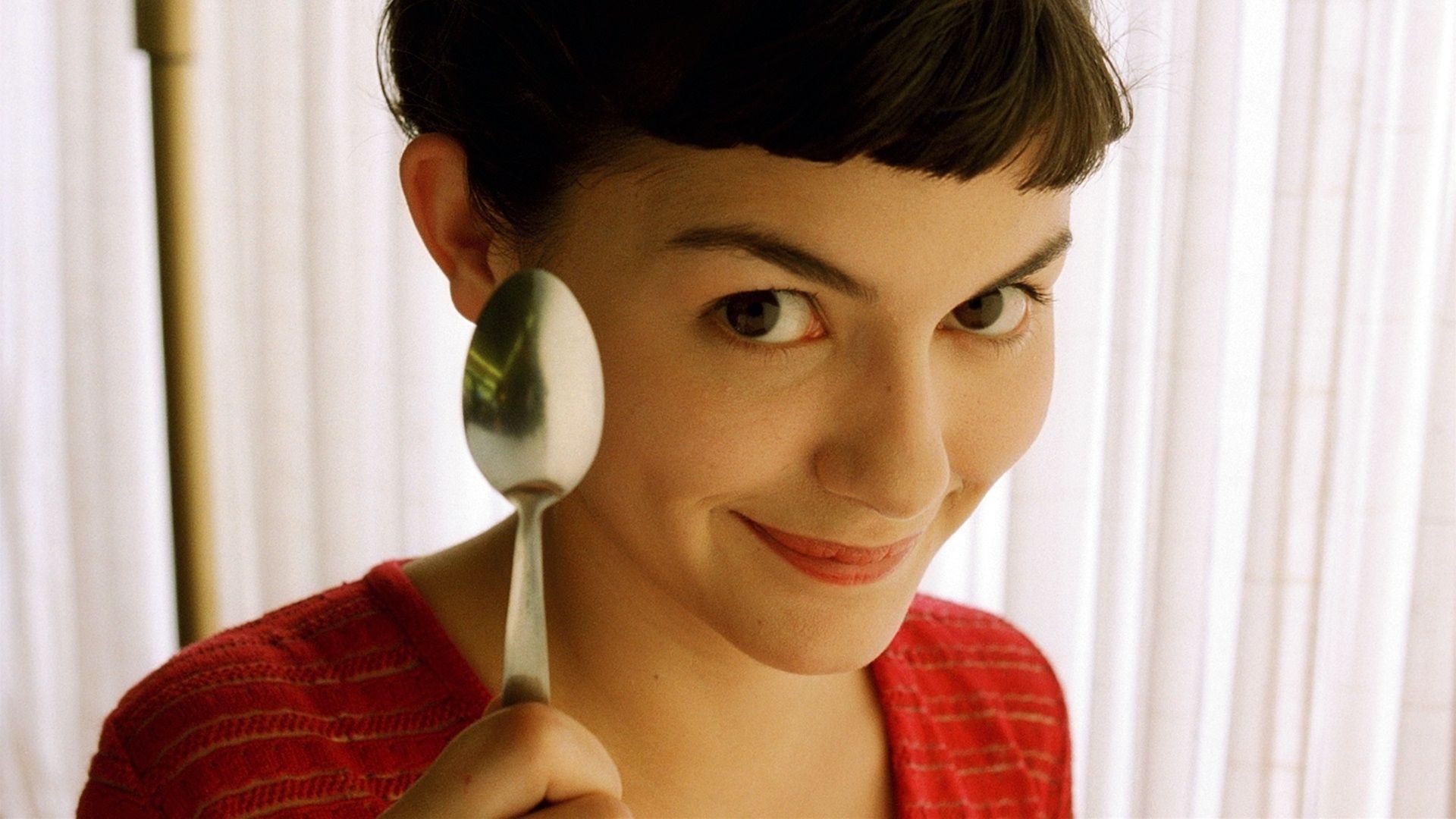 Audrey Tautou as Amelie Wallpapers