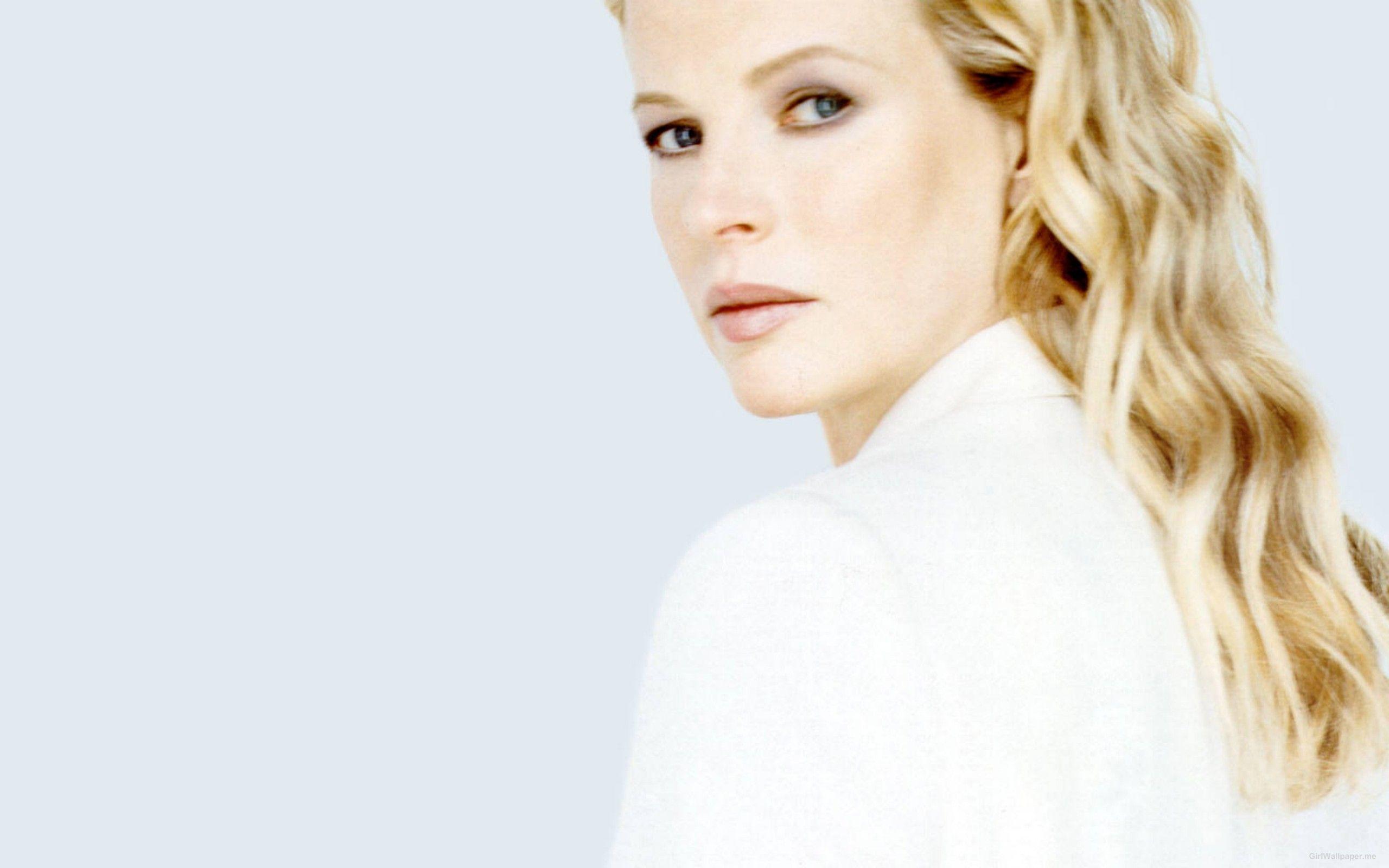 Kim Basinger HD Wallpapers for desktop download