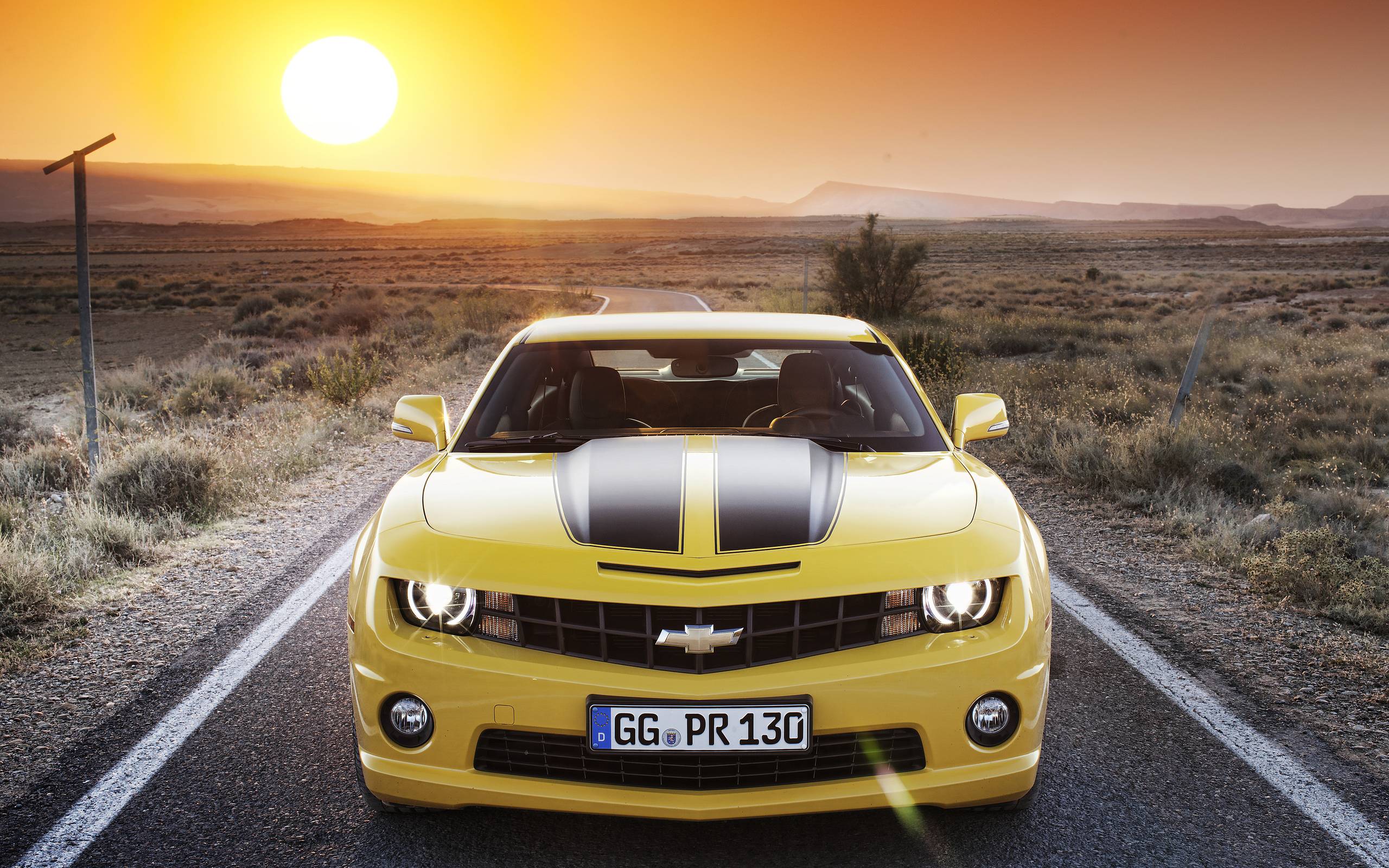 Yellow Car Chevrolet Camaro SS Wallpapers Deskt Wallpapers