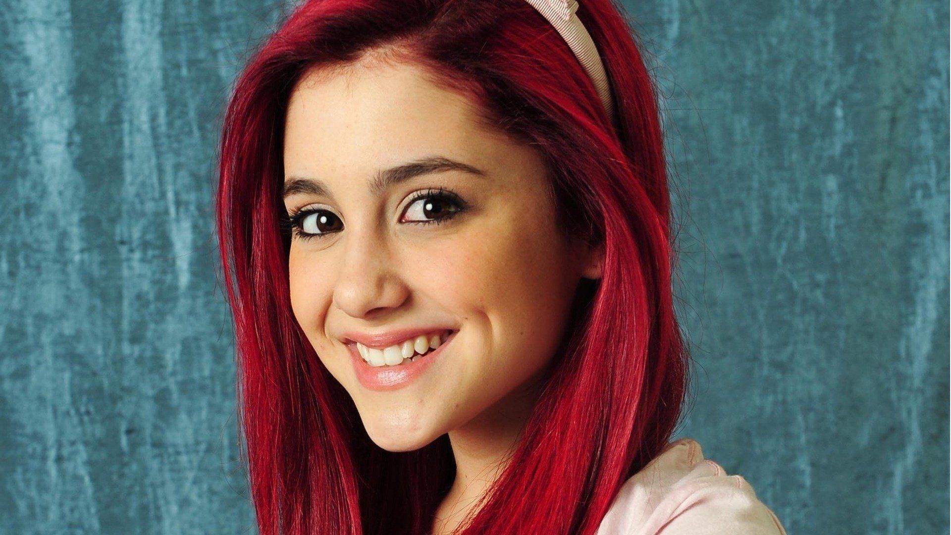 64 Ariana Grande HD Wallpapers