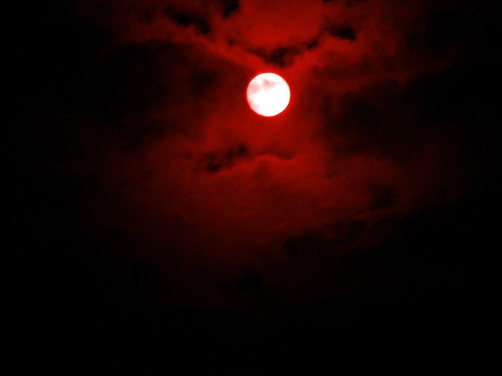 blood moon