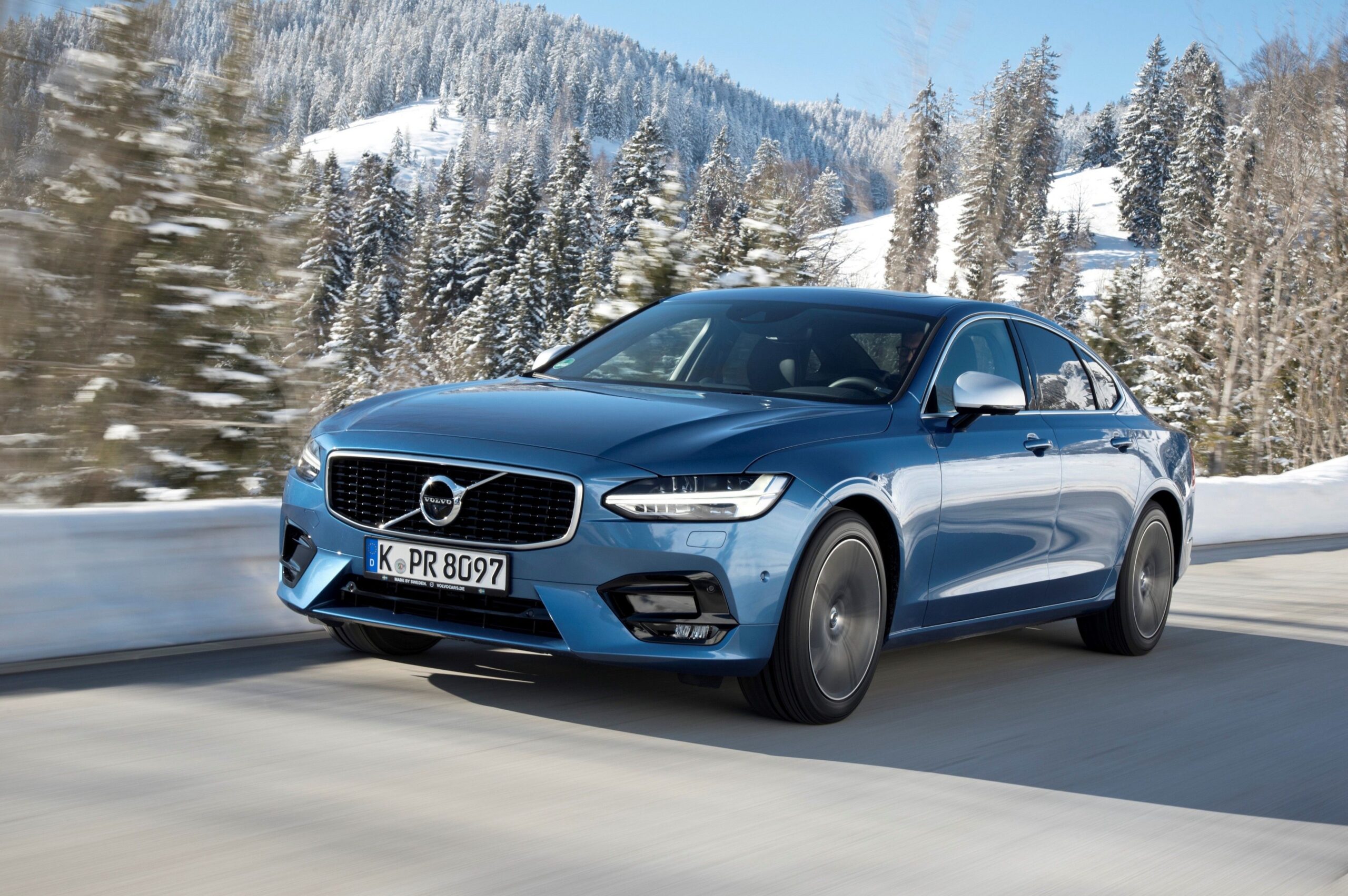 Download Volvo S90, Blue, Road, Snow, Luxury, Cars