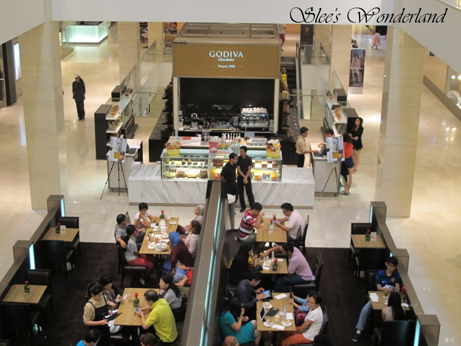 Slee’s Wonderland: Godiva cafe