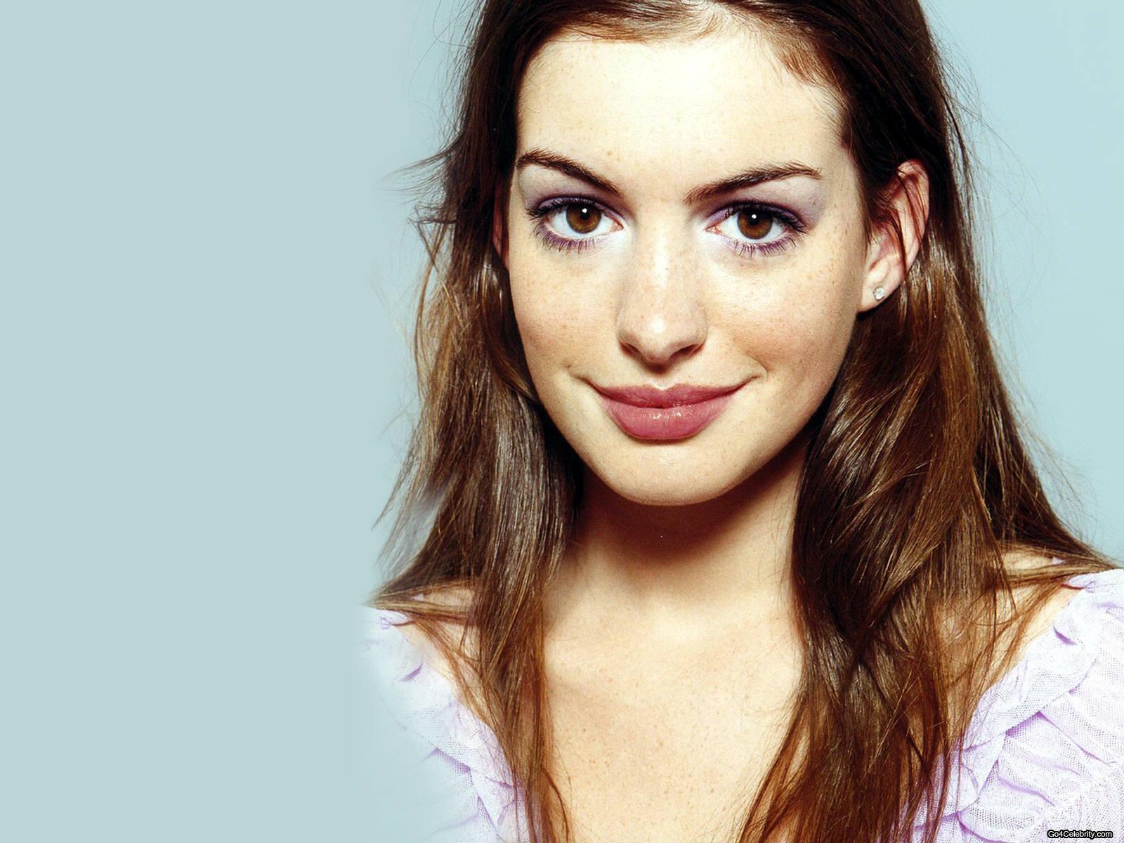 Anne Hathaway Wallpapers