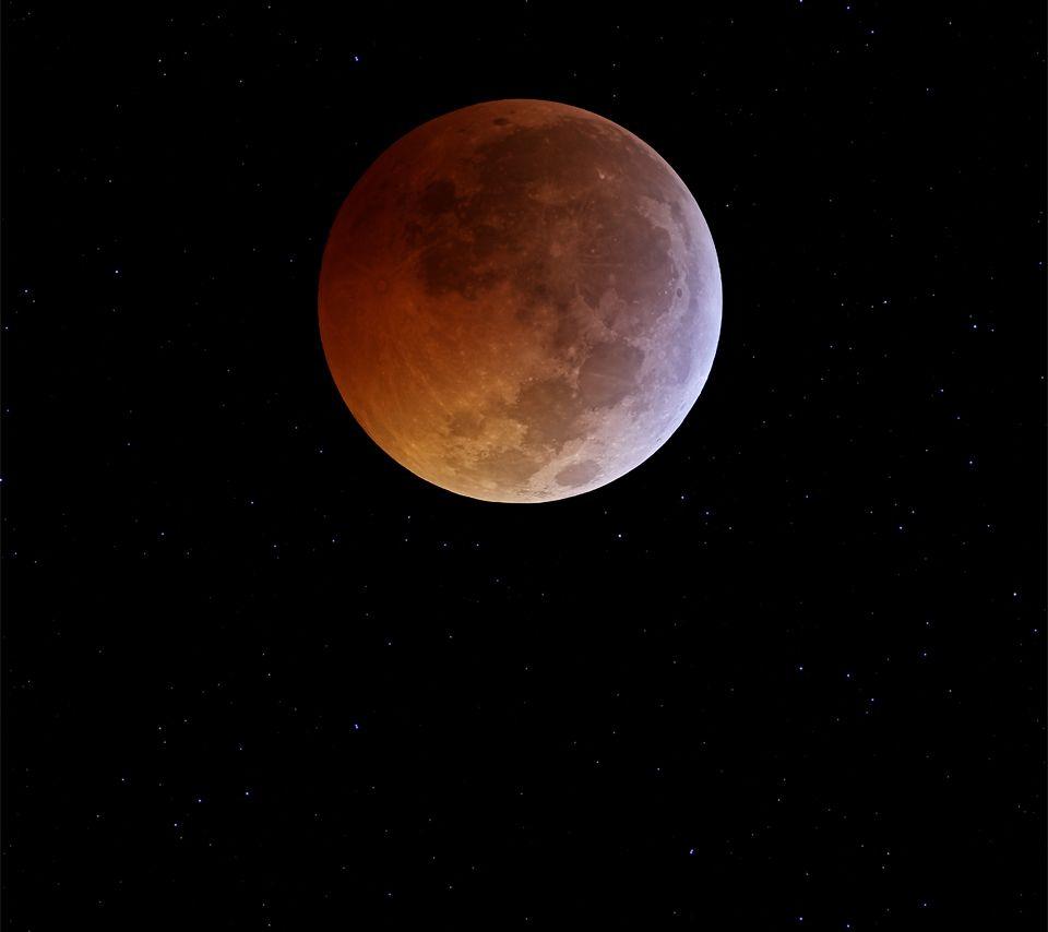 Hot wallpapers: Lunar eclipse wallpapers